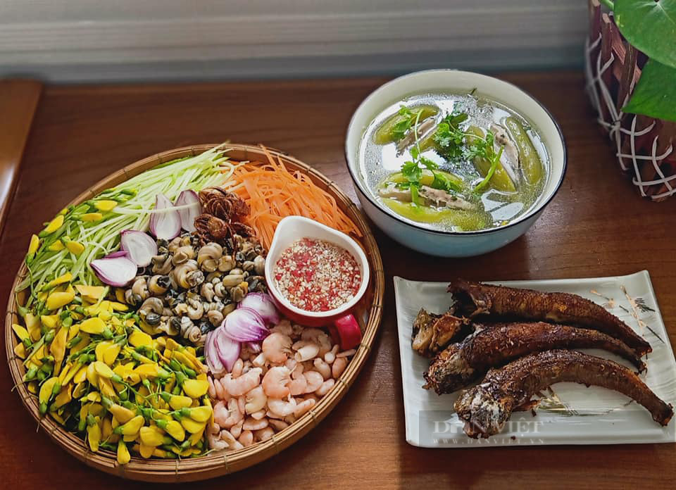 Gỏi bông điên điển bảy màu hấp dẫn - Ảnh 4. Gỏi bông điên điển bảy màu hấp dẫn - Ảnh 4.