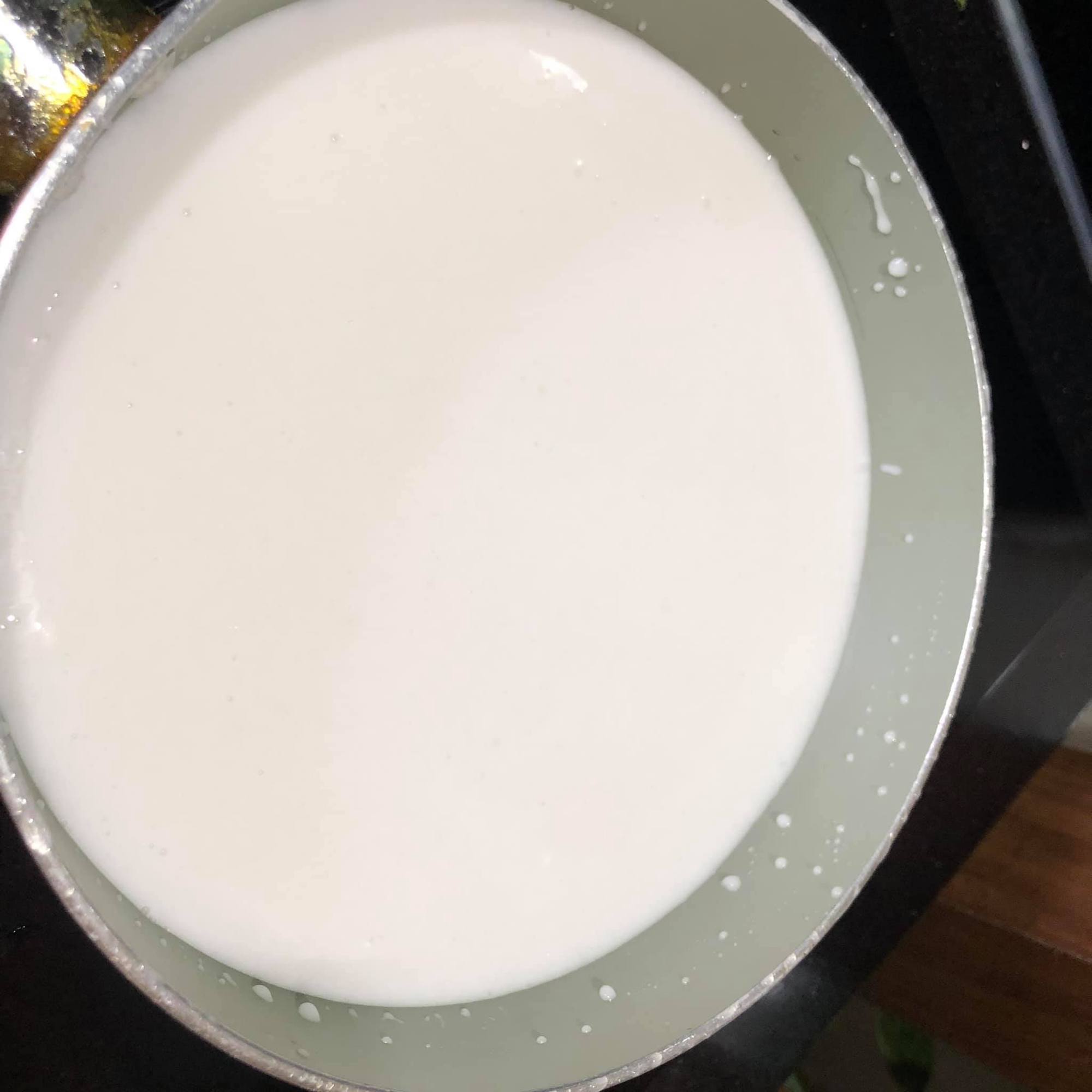 Bánh đúc nóng làm từ cơm nguội cực đơn giản  - Ảnh 2.