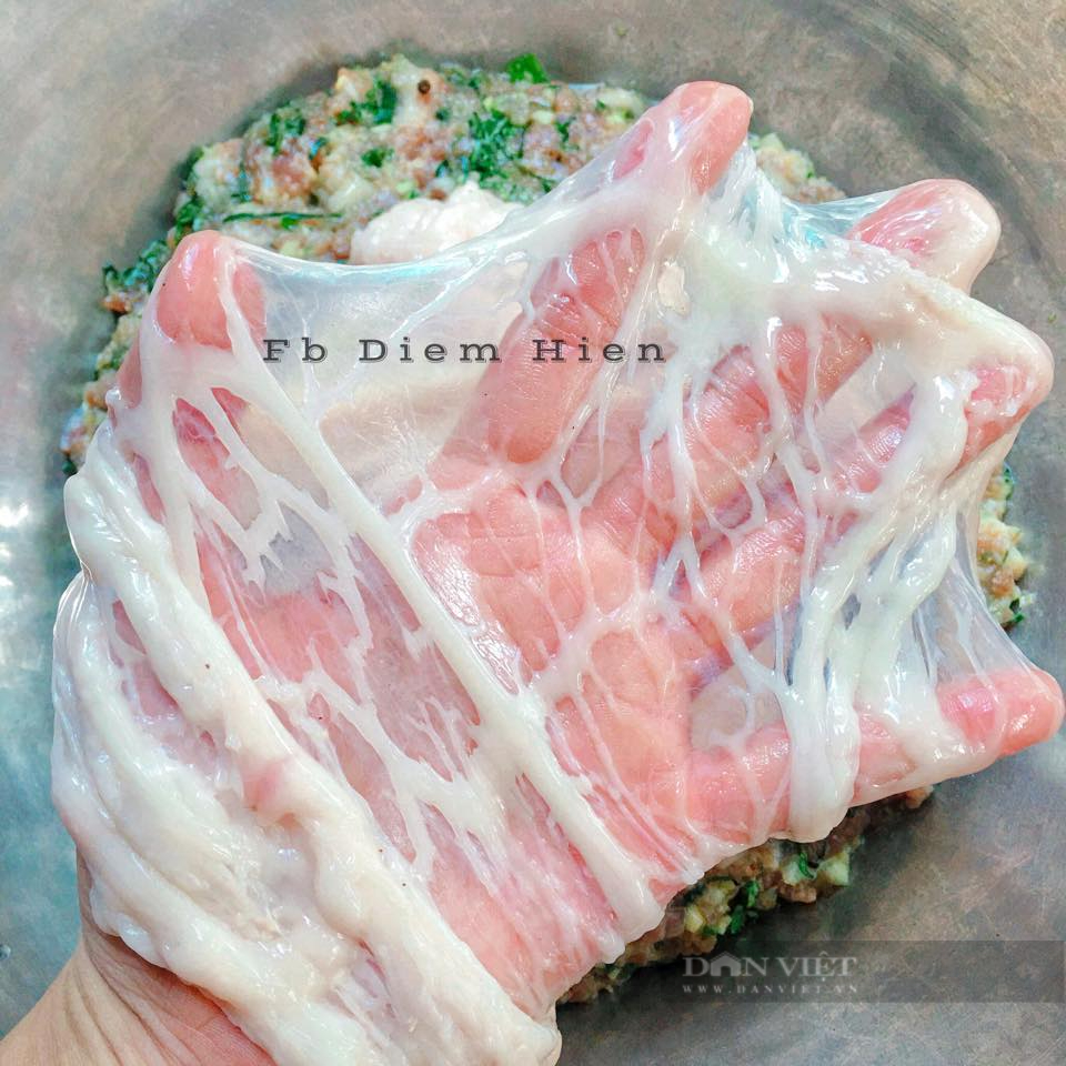 Bỏ túi cách làm bò nướng lá lốt mỡ chài thơm ngon, không bị khô - Ảnh 4.