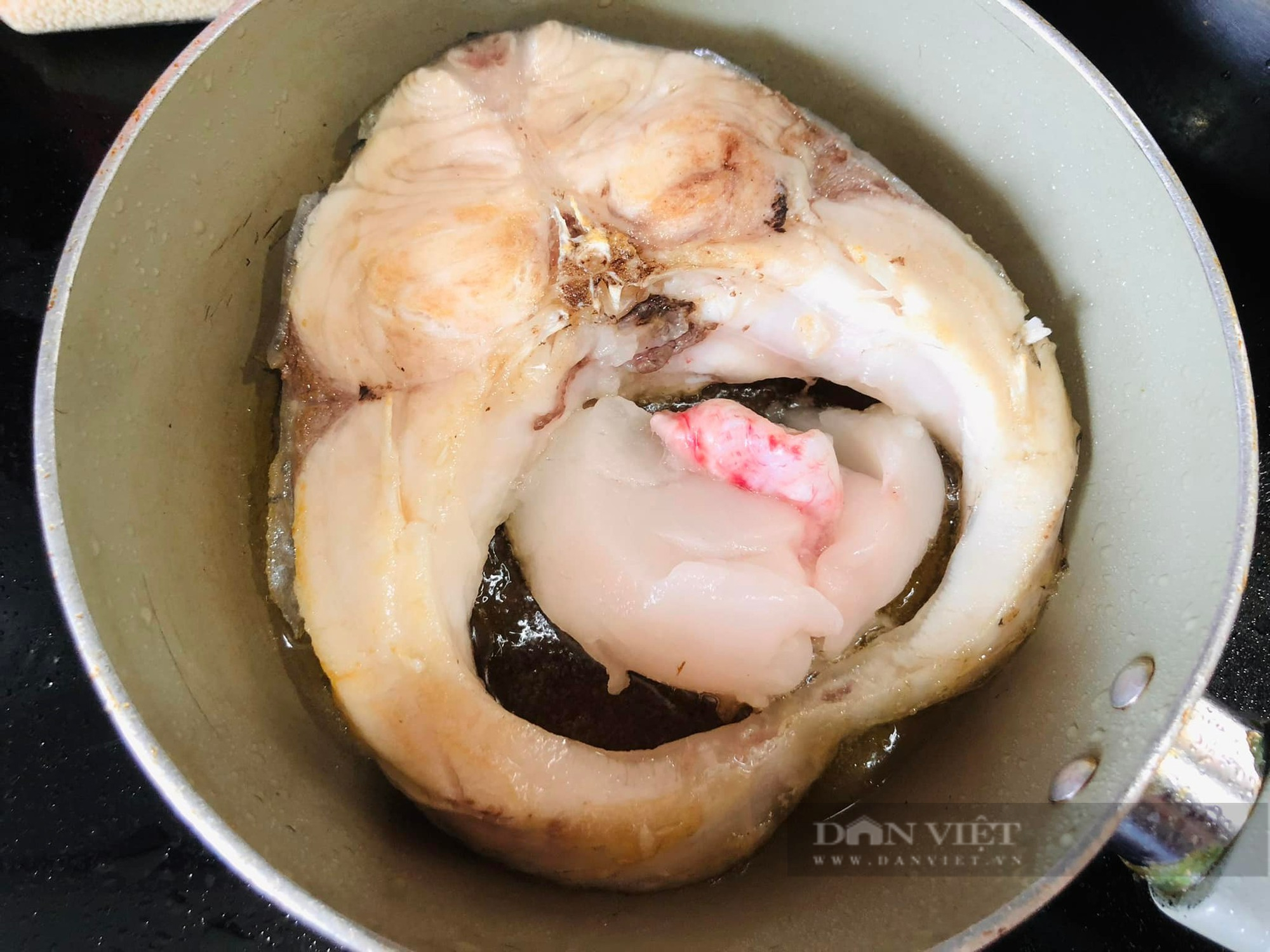 Cá trắm đừng kho hay nấu canh, làm món này đảm bảo bắt vị rất đưa cơm - Ảnh 3. Cá trắm đừng kho hay nấu canh, làm món này đảm bảo bắt vị rất đưa cơm - Ảnh 3.