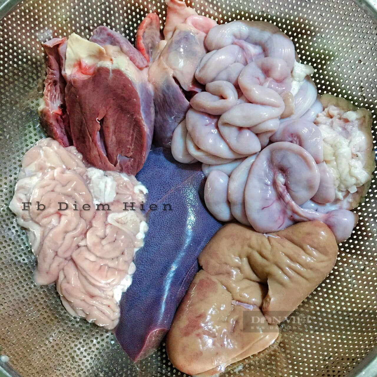 Để nấu cháo lòng heo thơm ngon, không bị hôi đừng bỏ qua bước này - Ảnh 2. Để nấu cháo lòng heo thơm ngon, không bị hôi đừng bỏ qua bước này - Ảnh 2.
