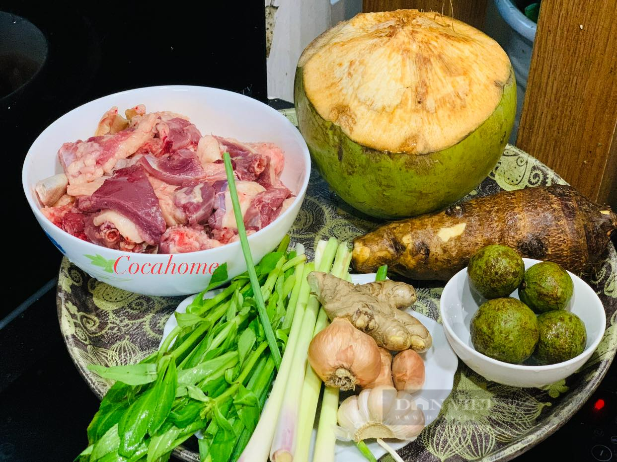 Nhớ làm bước này để món vịt om sấu khoai sọ mềm ngon mà không bị tanh - Ảnh 2. Nhớ làm bước này để món vịt om sấu khoai sọ mềm ngon mà không bị tanh - Ảnh 2.