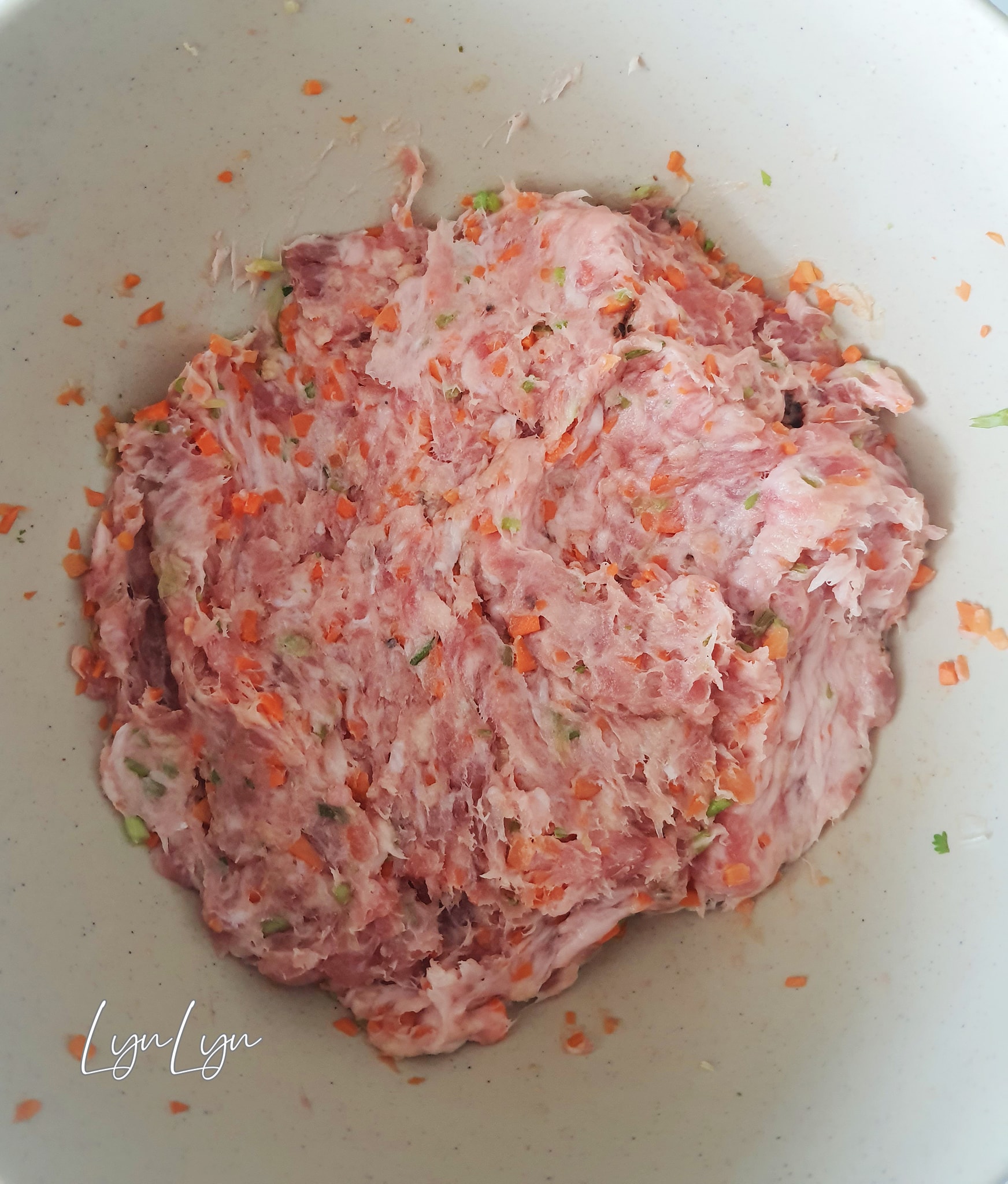 Lạ miệng với món thịt bọc trứng chiên xù - Ảnh 2.