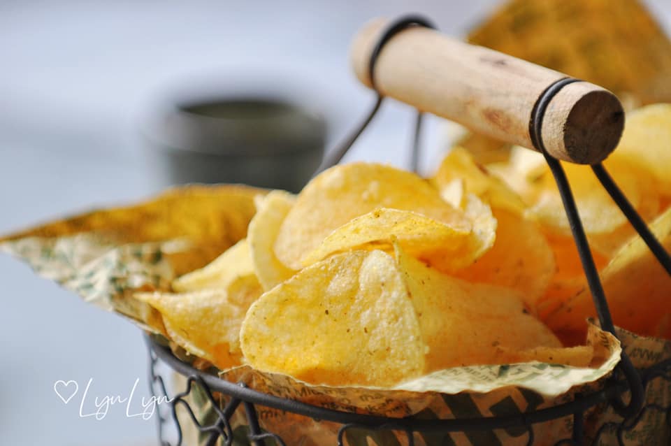 Bật mí cách làm snack khoai tây giòn tan bằng nồi chiên không dầu - Ảnh 4. Bật mí cách làm snack khoai tây giòn tan bằng nồi chiên không dầu - Ảnh 4.