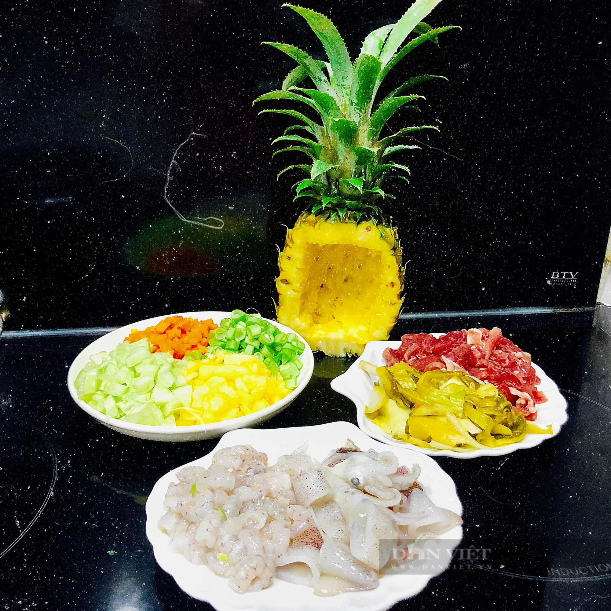 Muốn cơm rang mềm tơi đừng bỏ qua bí quyết này - Ảnh 1.