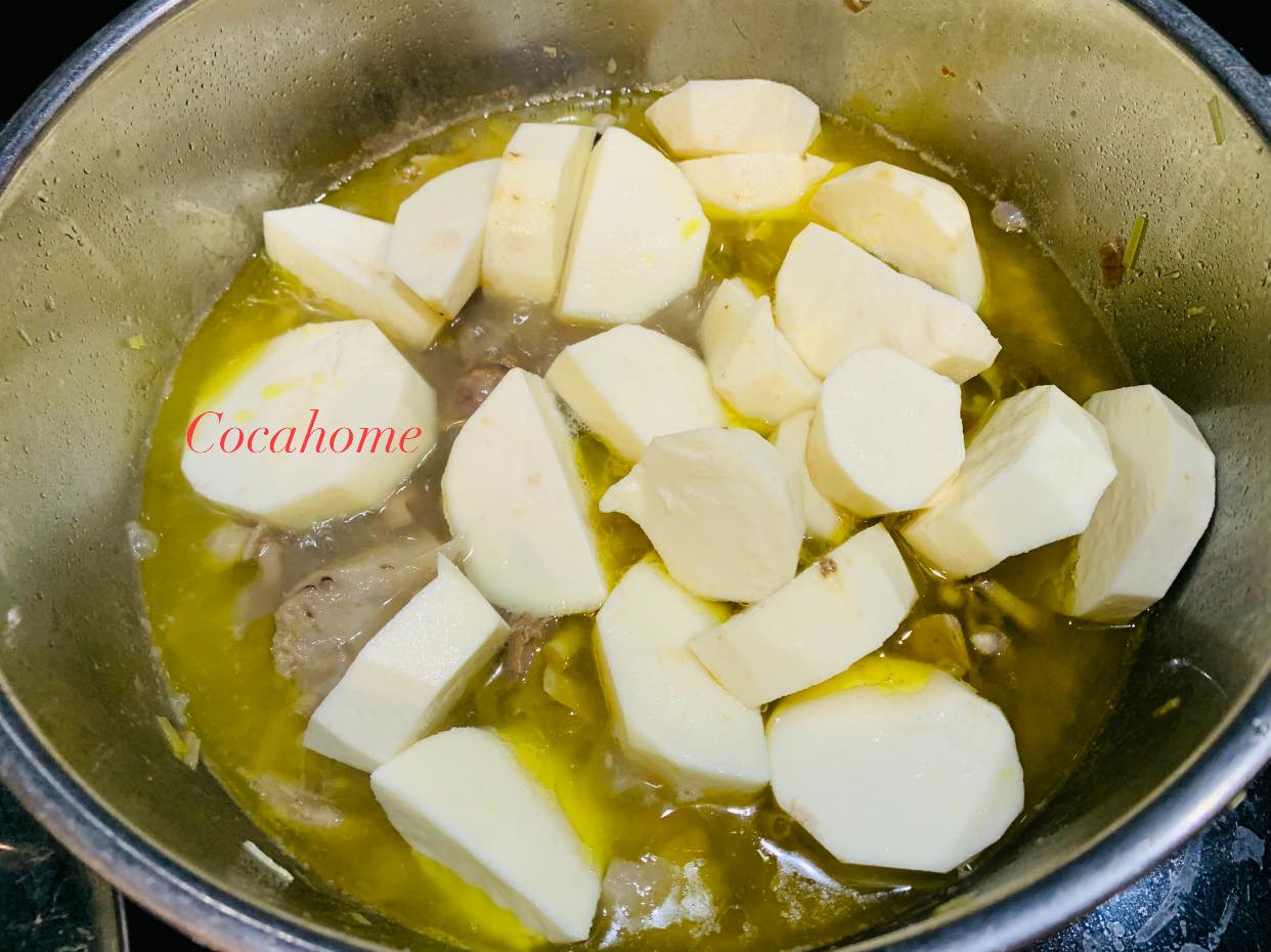 Nhớ làm bước này để món vịt om sấu khoai sọ mềm ngon mà không bị tanh - Ảnh 8. Nhớ làm bước này để món vịt om sấu khoai sọ mềm ngon mà không bị tanh - Ảnh 8.