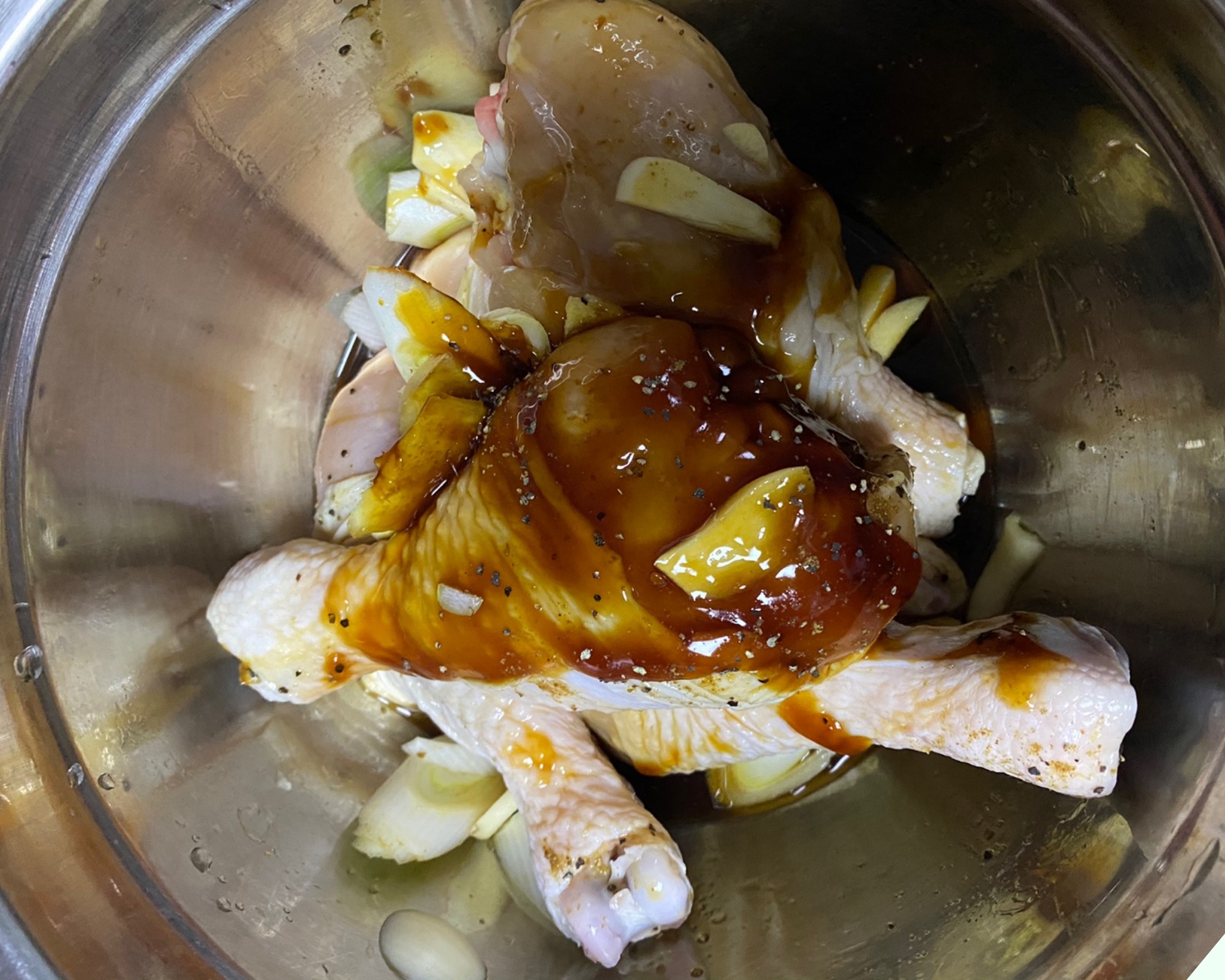 Khi rán cứ bỏ thứ này vào chảo thì món nào cũng vàng ươm, giòn rụm mà không sợ bắn dầu tung tóe - Ảnh 6.