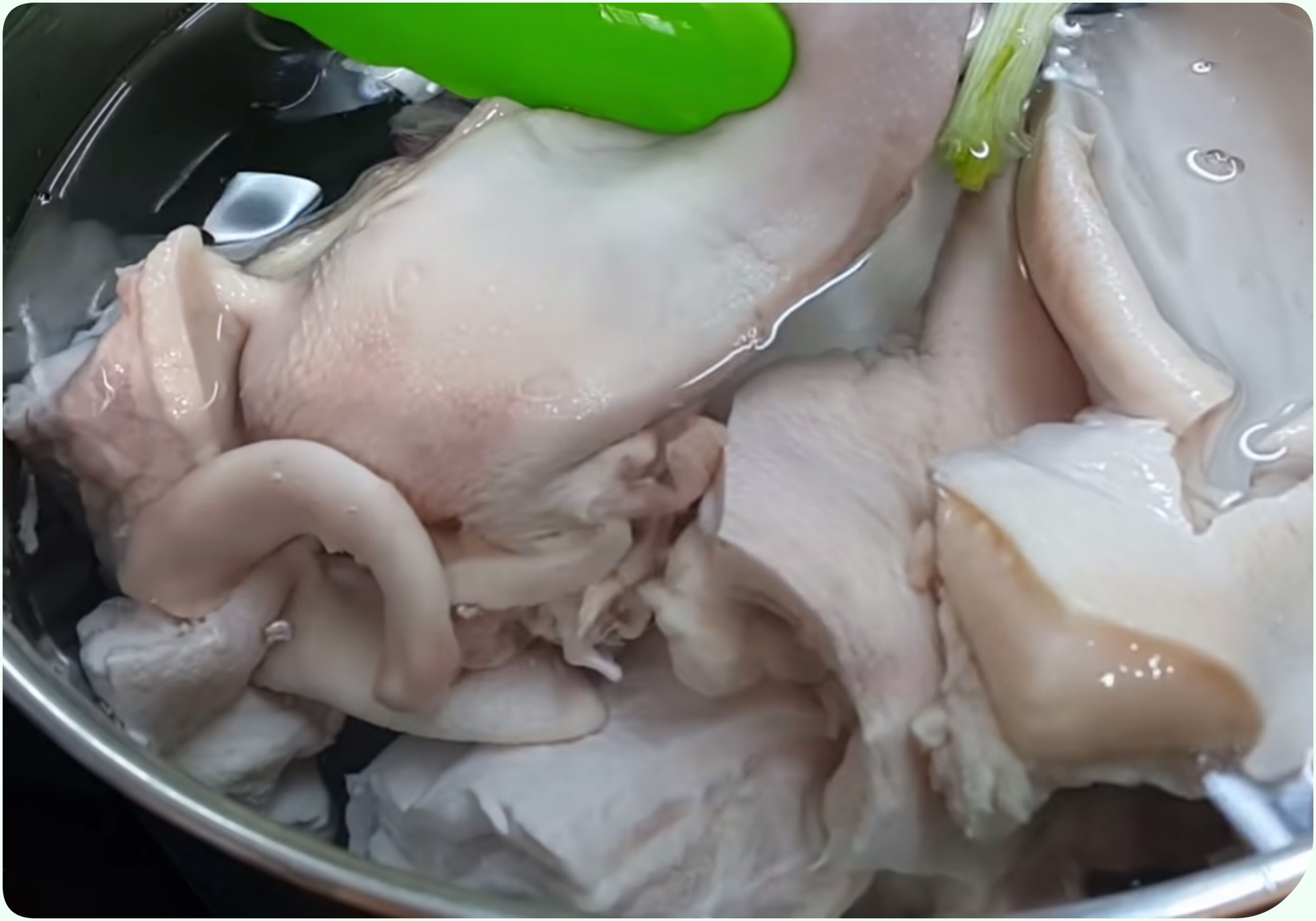 Làm giò xào ăn Tết nhớ thêm vài giọt này, giò thơm lừng chuẩn vị, để lâu không sợ thiu - Ảnh 8. Làm giò xào ăn Tết nhớ thêm vài giọt này, giò thơm lừng chuẩn vị, để lâu không sợ thiu - Ảnh 8.