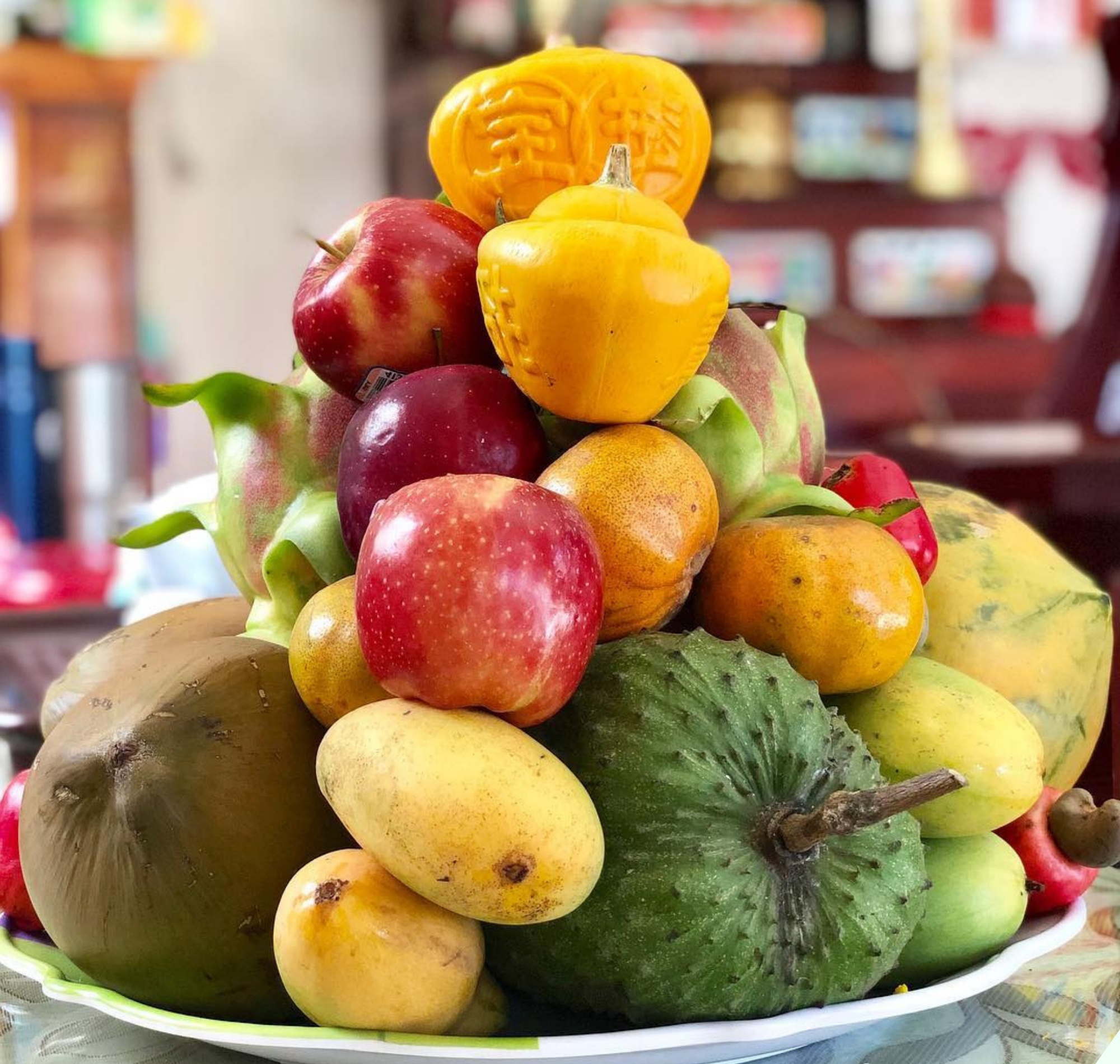 Bày mâm ngũ quả ngày Tết 3 miền Bắc - Trung - Nam nhớ kỹ 5 điều để hút may mắn, tài lộc - Ảnh 5. Bày mâm ngũ quả ngày Tết 3 miền Bắc - Trung - Nam nhớ kỹ 5 điều để hút may mắn, tài lộc - Ảnh 5.