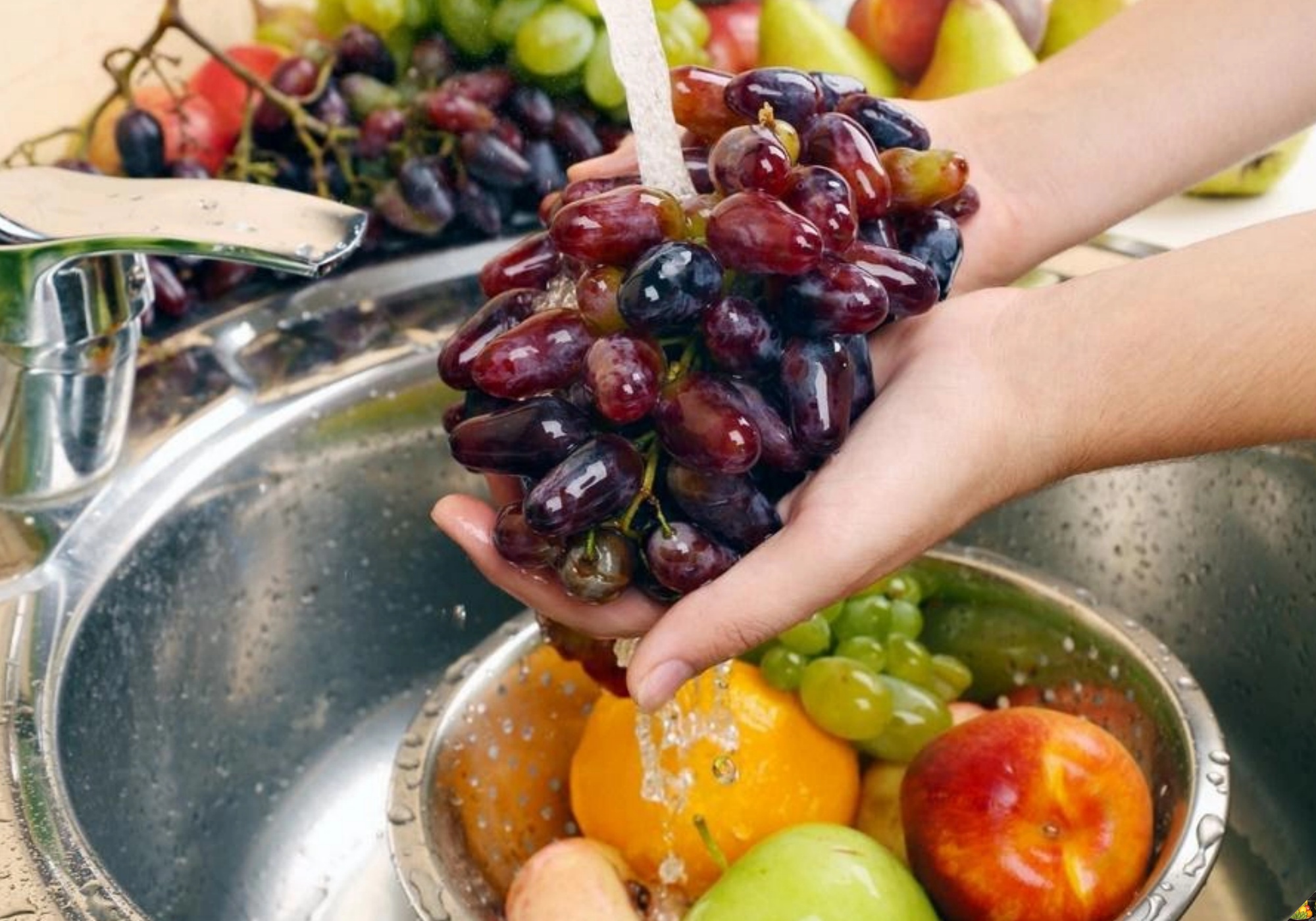 Bày mâm ngũ quả ngày Tết 3 miền Bắc - Trung - Nam nhớ kỹ 5 điều để hút may mắn, tài lộc - Ảnh 6. Bày mâm ngũ quả ngày Tết 3 miền Bắc - Trung - Nam nhớ kỹ 5 điều để hút may mắn, tài lộc - Ảnh 6.