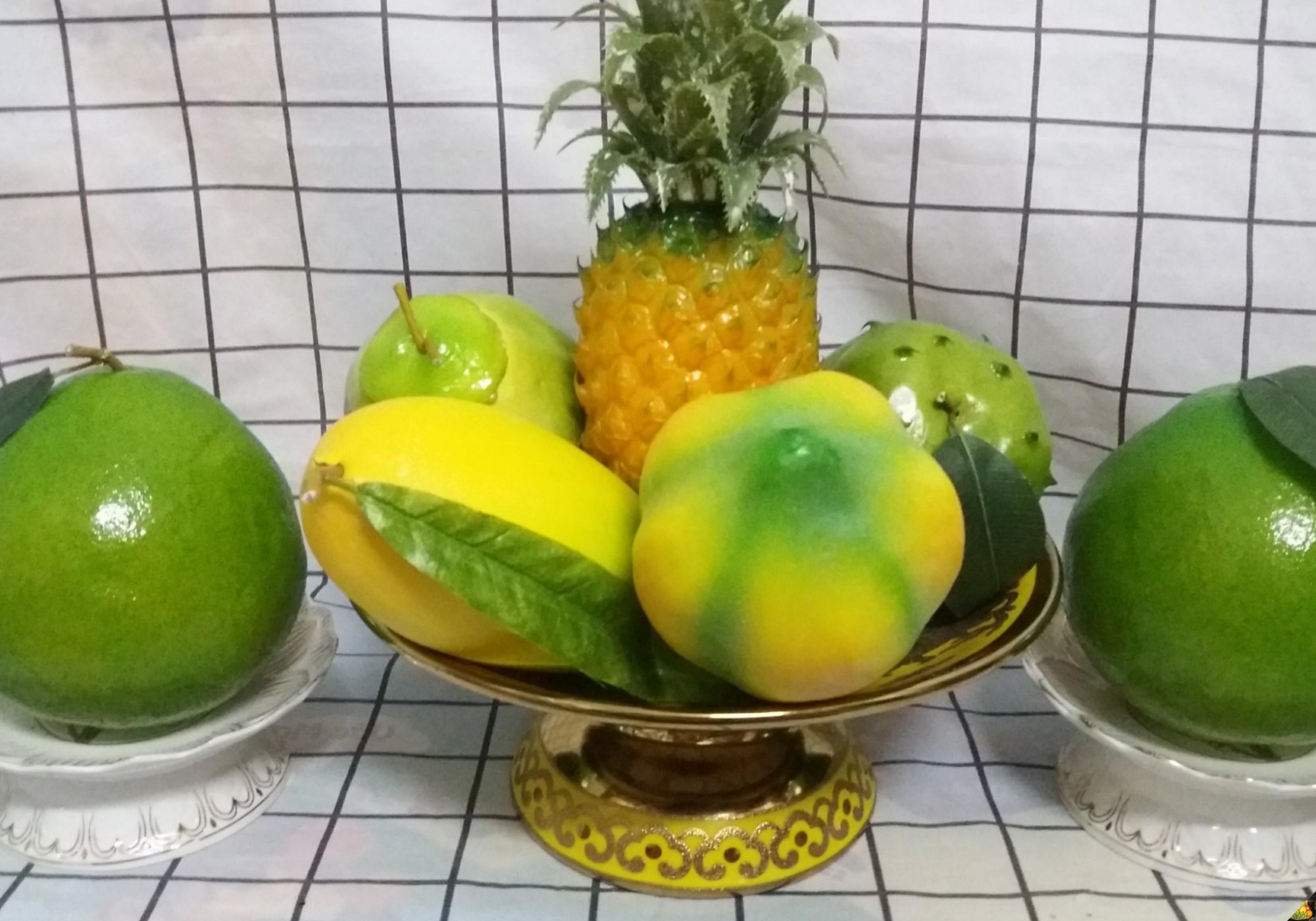 Bày mâm ngũ quả ngày Tết 3 miền Bắc - Trung - Nam nhớ kỹ 5 điều để hút may mắn, tài lộc - Ảnh 10. Bày mâm ngũ quả ngày Tết 3 miền Bắc - Trung - Nam nhớ kỹ 5 điều để hút may mắn, tài lộc - Ảnh 10.