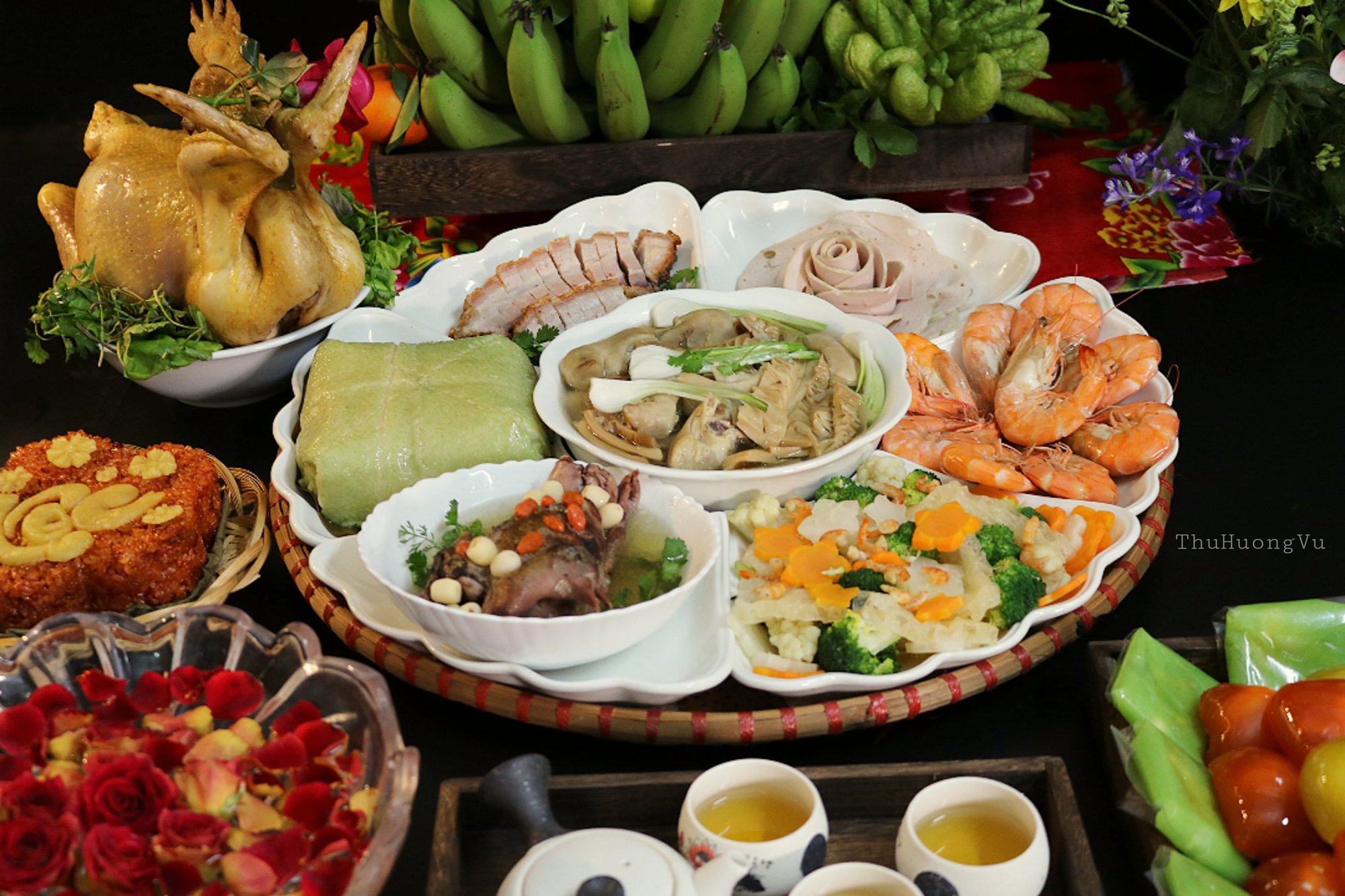 Tất tần tật những điều cần biết để chuẩn bị mâm cỗ cúng giao thừa chu đáo, trang trọng - Ảnh 3. Tất tần tật những điều cần biết để chuẩn bị mâm cỗ cúng giao thừa chu đáo, trang trọng - Ảnh 3.