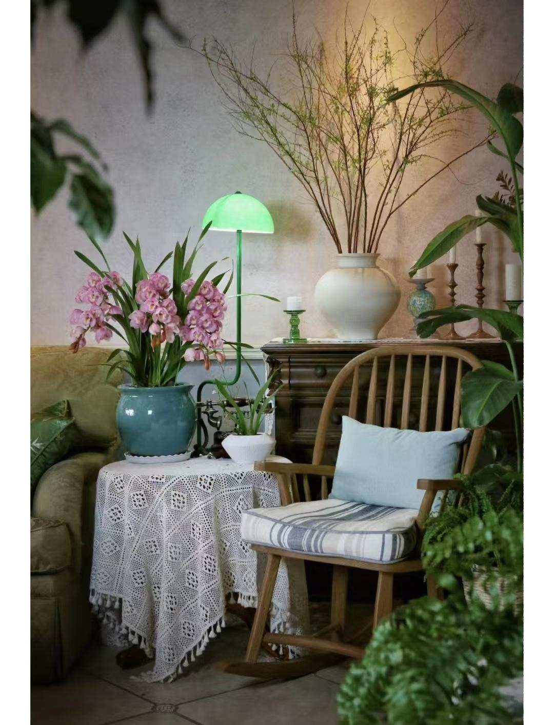 Người xưa nói: "10 hoa đua nở, vạn sự như ý", cây cảnh này nở hoa, năm mới nhà có lộc - Ảnh 1.