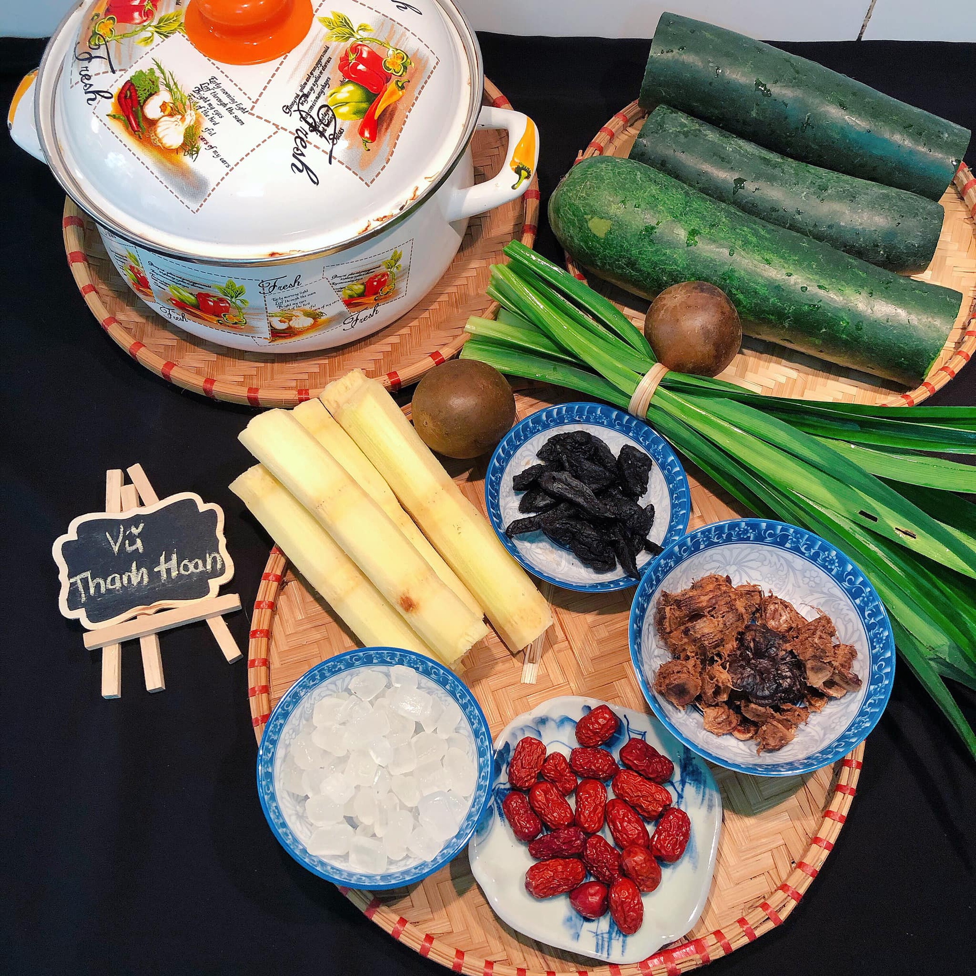 Bí quyết nấu trà sâm bí đao lá dứa không bị chua, giải nhiệt ngày nắng nóng (mùa hè) - Ảnh 2. Bí quyết nấu trà sâm bí đao lá dứa không bị chua, giải nhiệt ngày nắng nóng (mùa hè) - Ảnh 2.