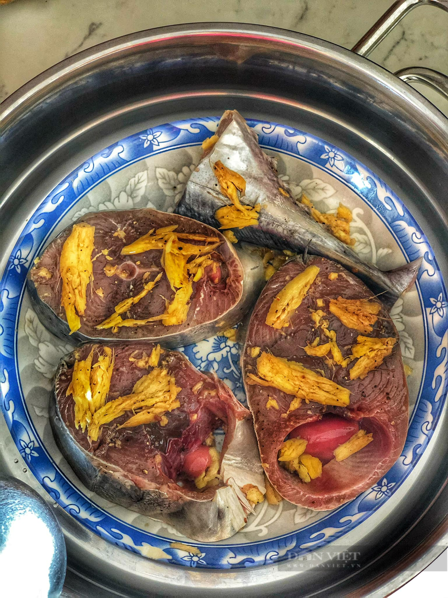 Mách bạn cách nấu bún chả cá thơm ngon chống ngán hiệu quả - Ảnh 2.