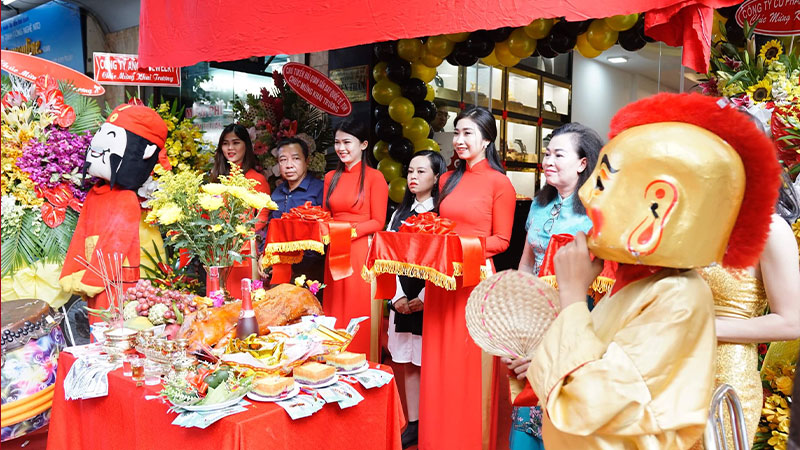 Chọn ngày tốt, giờ đẹp đầu năm Quý Mão 2023 để khai trương, mở hàng, cả năm làm ăn thuận lợi - Ảnh 1. Chọn ngày tốt, giờ đẹp đầu năm Quý Mão 2023 để khai trương, mở hàng, cả năm làm ăn thuận lợi - Ảnh 1.
