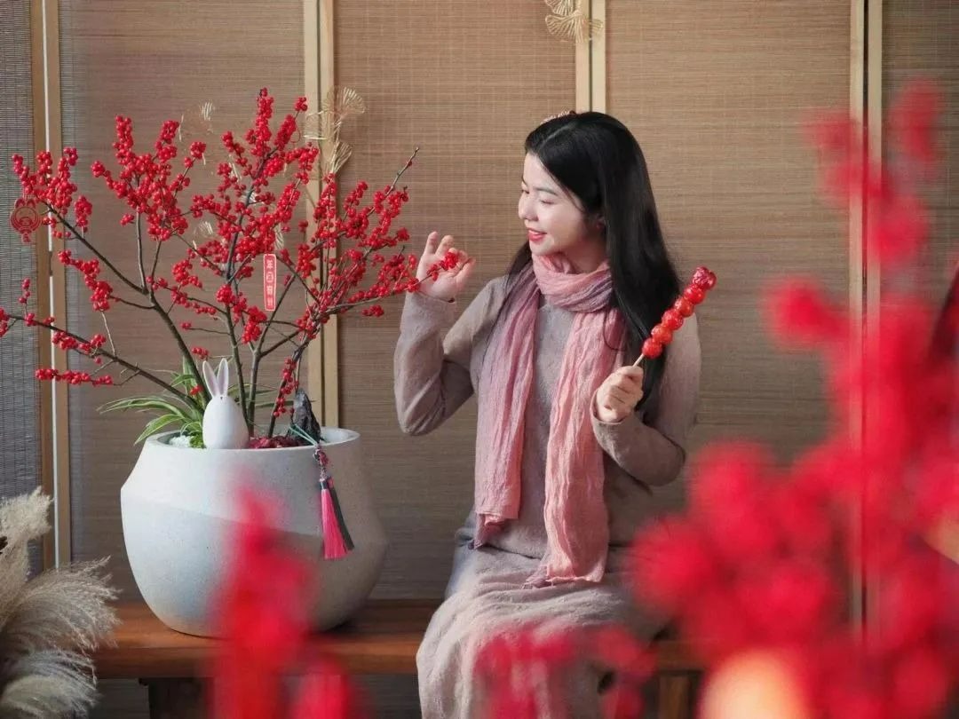 Tết đến, bày 5 cây cảnh có hoa đỏ chói mắt để năm mới tài lộc sung túc, may mắn tràn trề - Ảnh 1. Tết đến, bày 5 cây cảnh có hoa đỏ chói mắt để năm mới tài lộc sung túc, may mắn tràn trề - Ảnh 1.