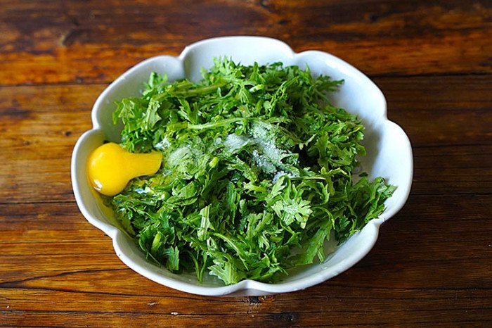 Loại rau dân dã nhiều người không thèm ăn nhưng cực tốt cho sức khỏe, chiên với trứng ngon bổ xuất sắc - Ảnh 3.