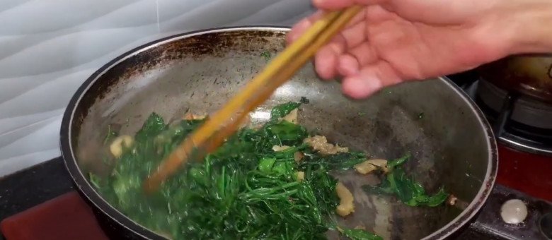 Cây mọc dại vô tội vạ được ví là nhân sâm rừng, rất sẵn ở Việt Nam, 200.000đ/kg - Ảnh 4. Cây mọc dại vô tội vạ được ví là nhân sâm rừng, rất sẵn ở Việt Nam, 200.000đ/kg - Ảnh 4.