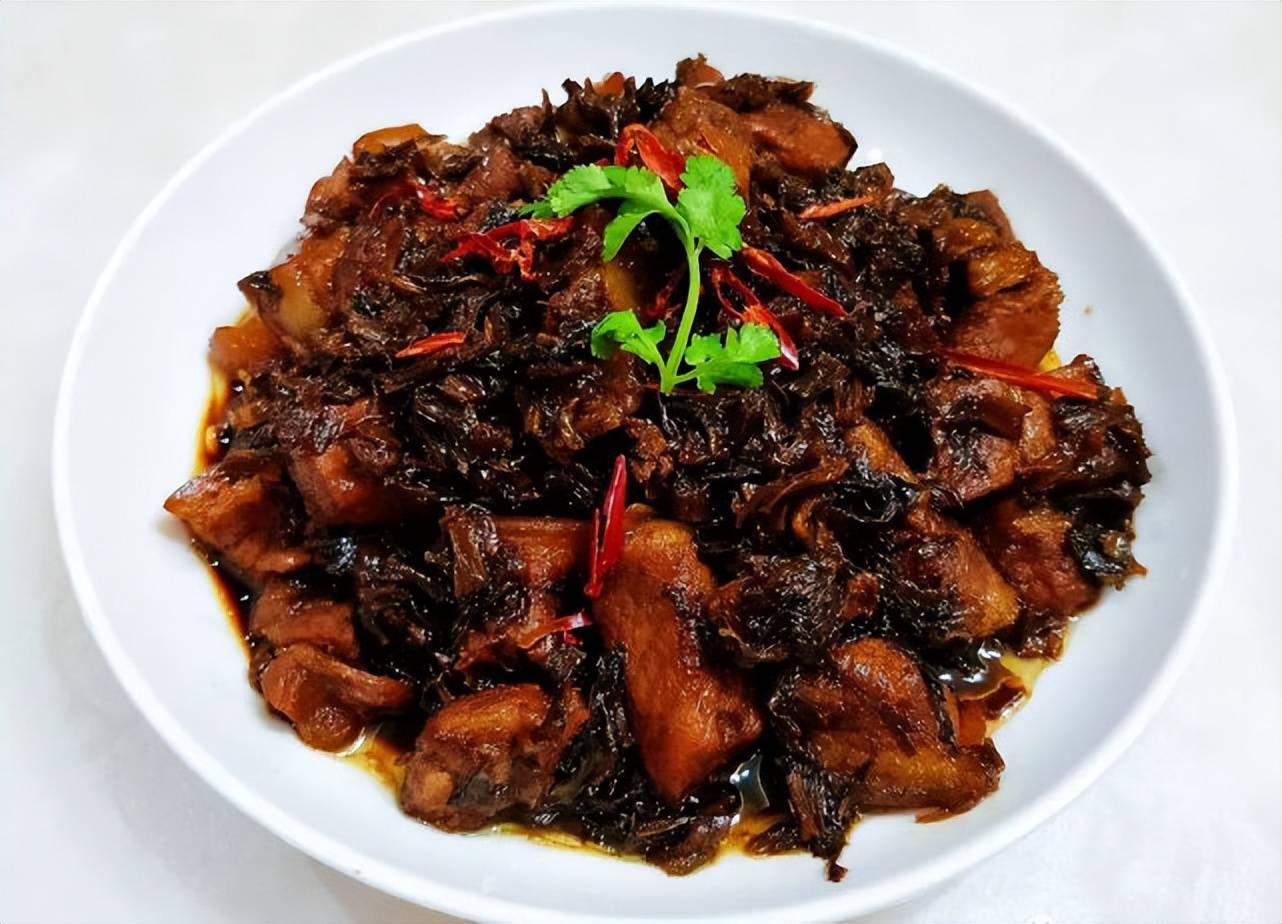 Loại rau không chỉ ăn củ, lá cực kỳ giàu dinh dưỡng, canxi gấp 4 lần sữa, phơi khô, hầm thịt rất ngon - Ảnh 9.