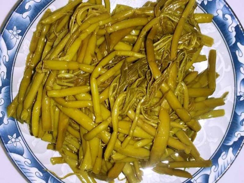 Cây dại cắm đất là lên tua tủa, xưa mọc vạ vật bờ sông nay thành đặc sản 60.000đ/kg, dân lùng mua ăn - Ảnh 5.