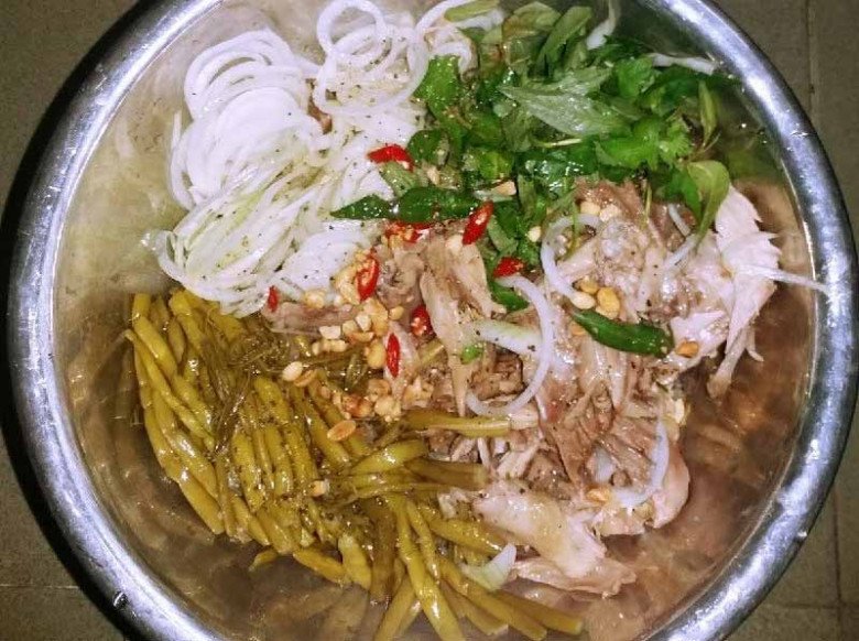 Cây dại cắm đất là lên tua tủa, xưa mọc vạ vật bờ sông nay thành đặc sản 60.000đ/kg, dân lùng mua ăn - Ảnh 9.