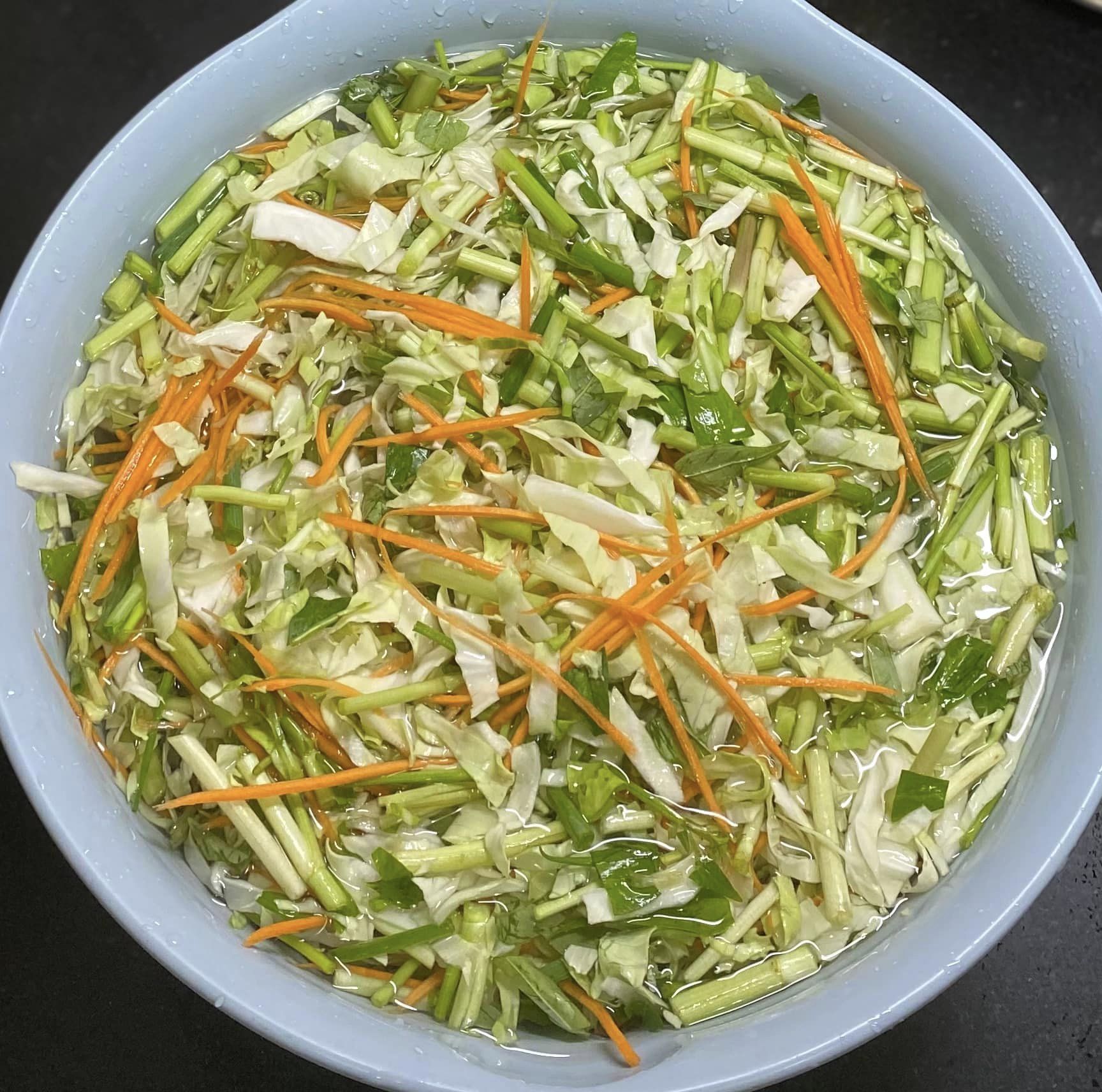 Loại rau đa năng rẻ tiền, được ví như "thuốc của người nghèo" đem chế biến món này ăn rất ngon - Ảnh 4.