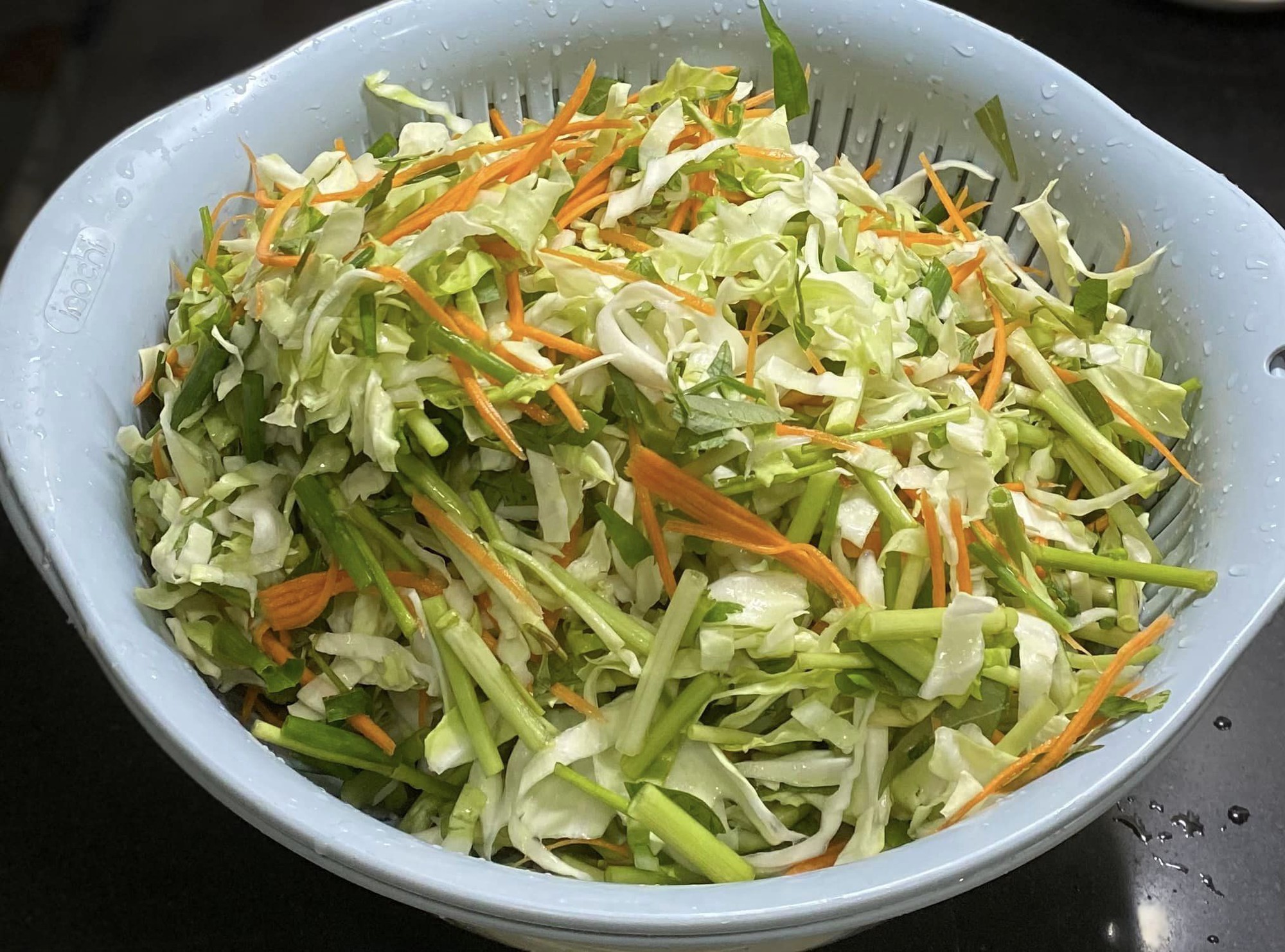 Loại rau đa năng rẻ tiền, được ví như "thuốc của người nghèo" đem chế biến món này ăn rất ngon - Ảnh 5.