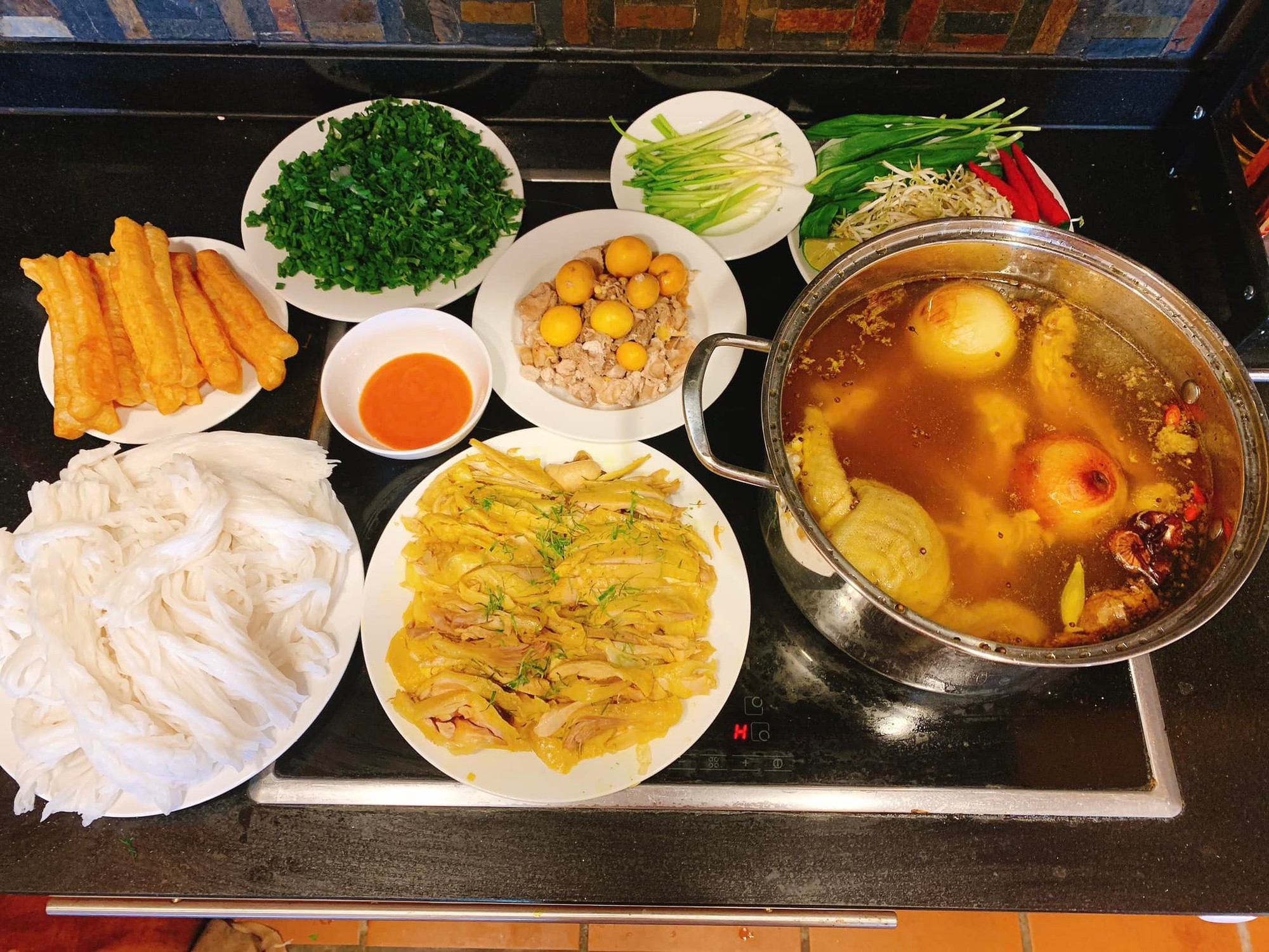 Loại hạt bé tí, có nhiều công dụng cho sức khỏe, là loại gia vị không thể thiếu khi nấu món phở gà. - Ảnh 6. Loại hạt bé tí, có nhiều công dụng cho sức khỏe, là loại gia vị không thể thiếu khi nấu món phở gà. - Ảnh 6.