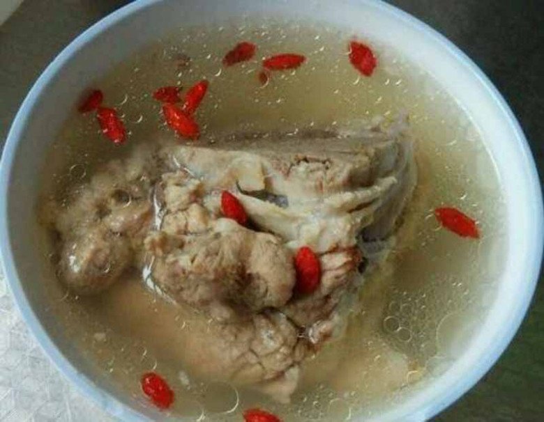 Lá này canxi gấp 36 lần canh xương, ăn sống hay nấu chín đều ngon, Việt Nam rất sẵn - Ảnh 2.