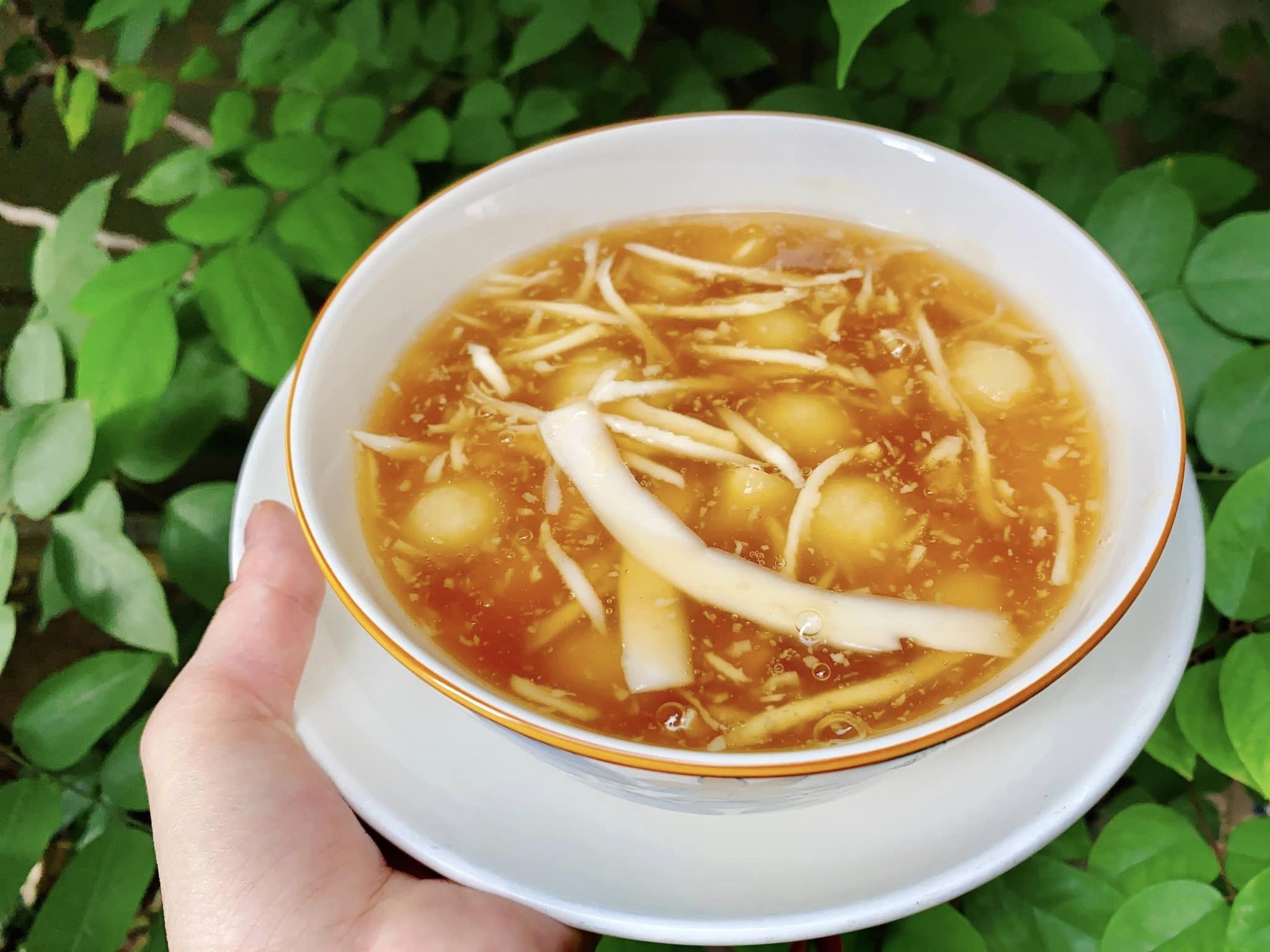 Loại củ "nhà nghèo" xưa chỉ quen luộc ăn, giờ đem nấu thành món chè ấm nóng được nhiều người yêu thích vào mùa đông - Ảnh 4.