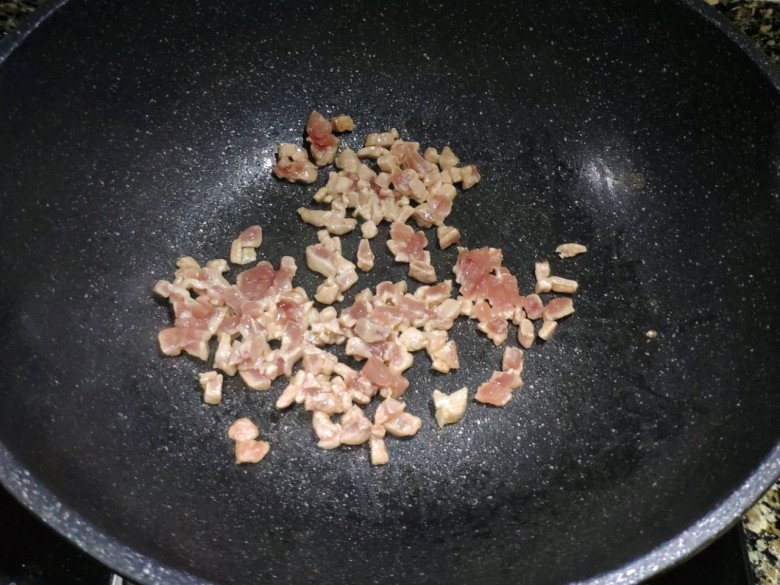 Lá này canxi gấp 2 lần sữa được ví là thứ rau vua, có sẵn ở Việt Nam, 10.000đ/mớ xào nấu đều ngon - Ảnh 3.