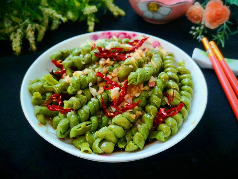 Quả này dài hơn nửa mét, giá cực rẻ lại giàu canxi có thể chống loãng xương, đem nấu kiểu này ngon khó cưỡng - Ảnh 7.