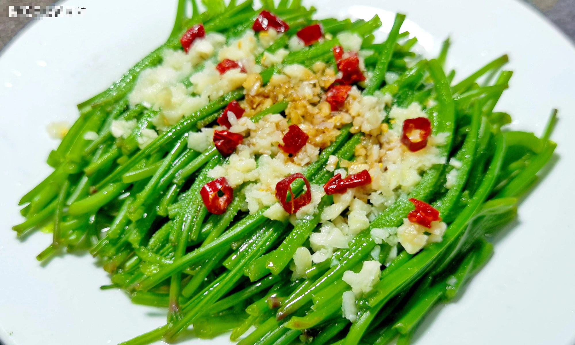 Loại rau rẻ tiền, toàn thân đều là "báu vật", bổ mắt, dưỡng ruột, xào tỏi, làm bánh cực thơm ngon - Ảnh 4.