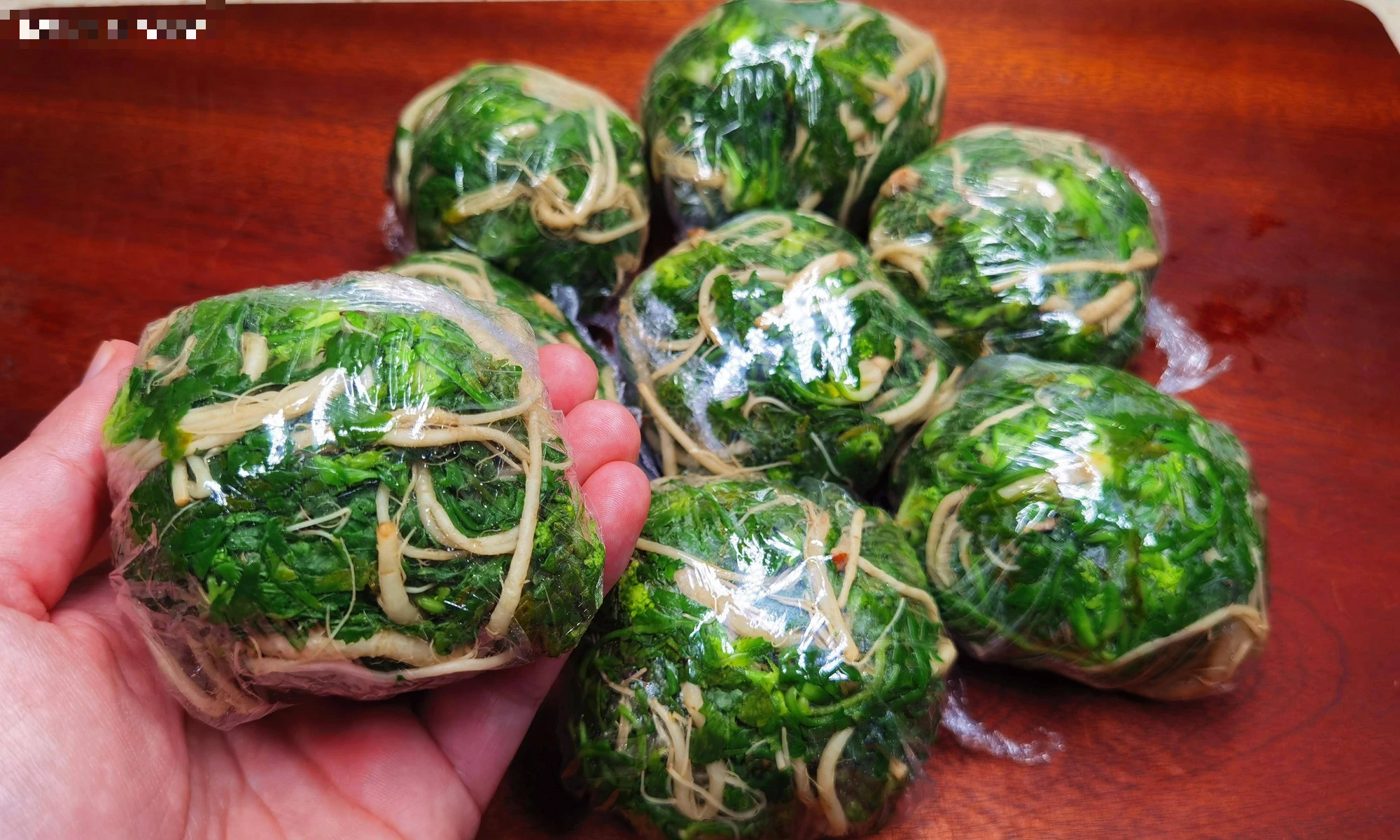 Loại rau dại được ca ngợi là "cỏ tiên", bổ mắt, dưỡng nhan, giảm mỡ máu, nấu canh, làm bánh đều ngon - Ảnh 8.