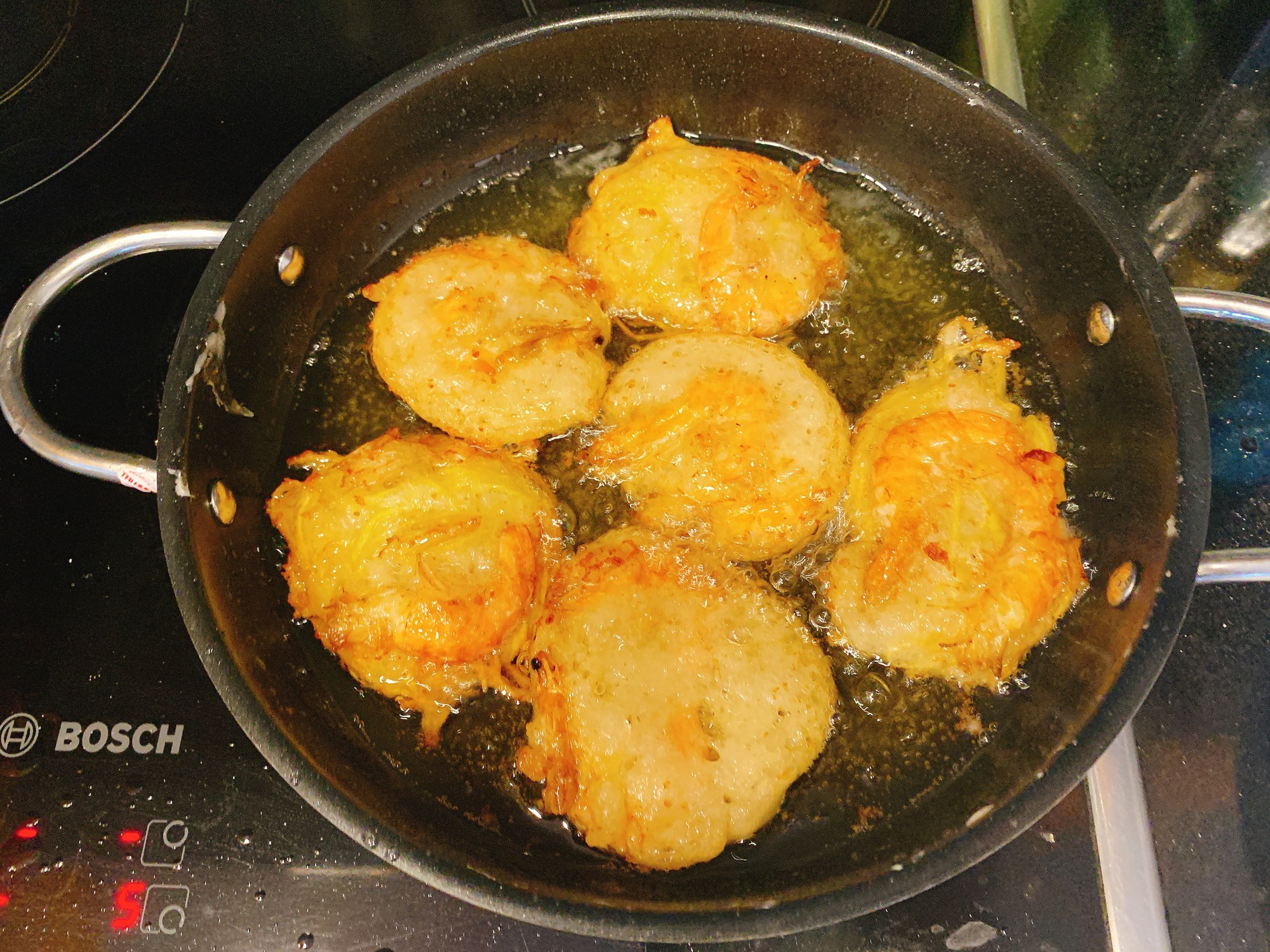 Loại thủy hải sản giàu protein, không chỉ luộc hấp rim mà dùng làm bánh cực ngon - Ảnh 4.