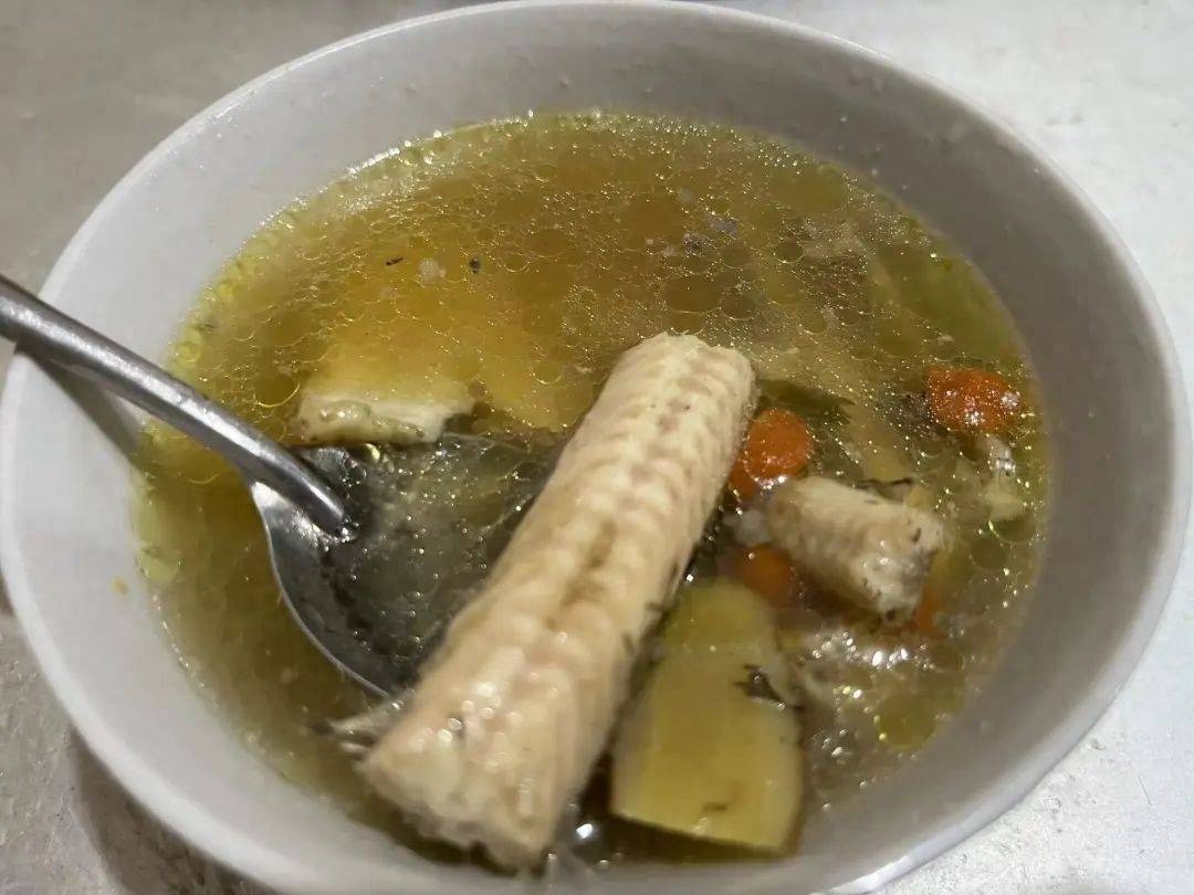 Loại cá "nhìn sợ ăn ngon", ăn nhiều bổ thận, tăng cường cơ xương, nấu canh đơn giản cũng ngon miệng - Ảnh 1.