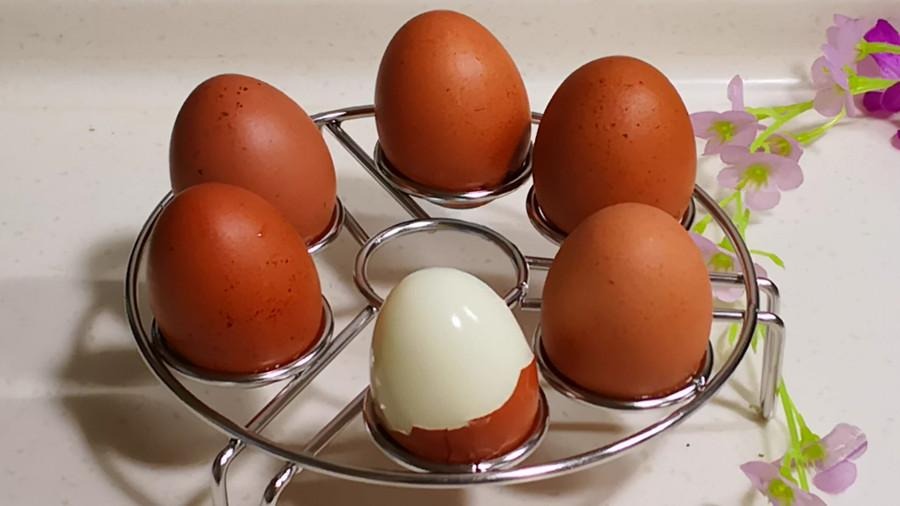 Luộc trứng mềm mại, thơm ngon, dễ bóc vỏ hãy nhớ "niệm chú": 12345 - Ảnh 9.