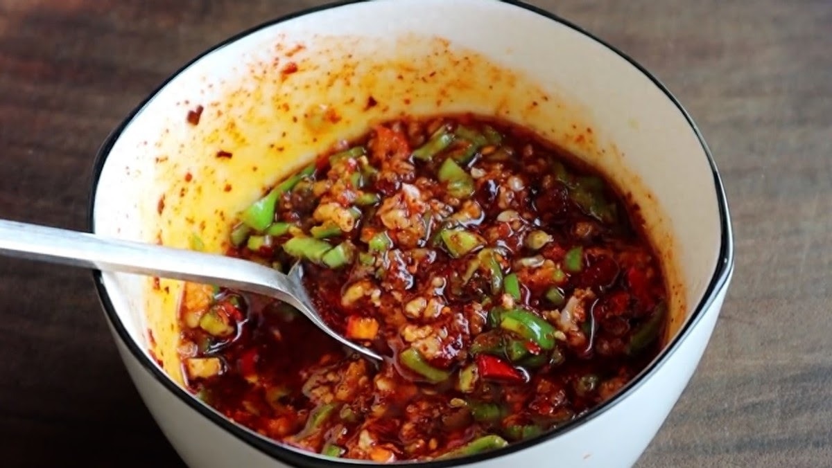 Loại rau dại toàn bị nhổ bỏ hóa ra là "vua bổ gan", ăn nhiều giải độc, 10 phút là có món ngon - Ảnh 8.