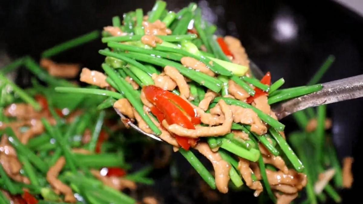 Loại rau "aspirin" cho trái tim, làm sạch mạch máu, tăng cường khả năng miễn dịch, xào thịt cực thơm - Ảnh 4.