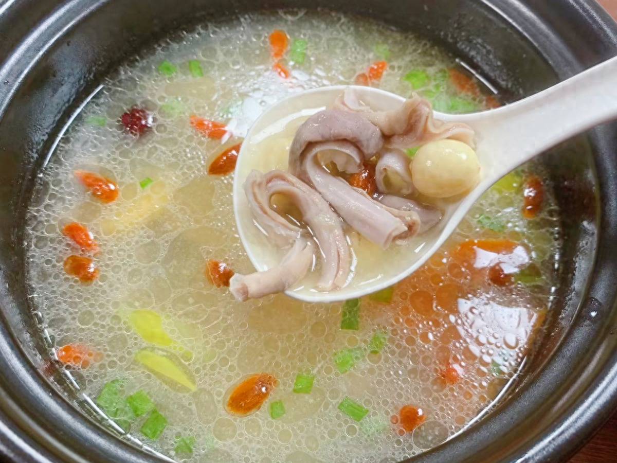 Bộ phận duy nhất của con lợn, "đắt xắt ra miếng", là thuốc bổ trong mùa đông, nấu canh thơm phức - Ảnh 1.
