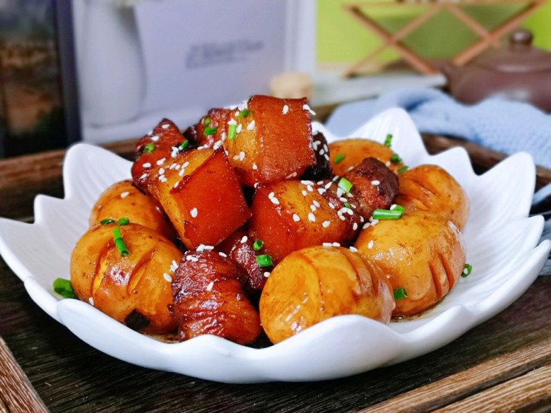 Làm thịt kho trứng, nhớ thực hiện những điều dưới đây đảm bảo thịt mềm tan, lên màu đỏ đẹp - Ảnh 7.