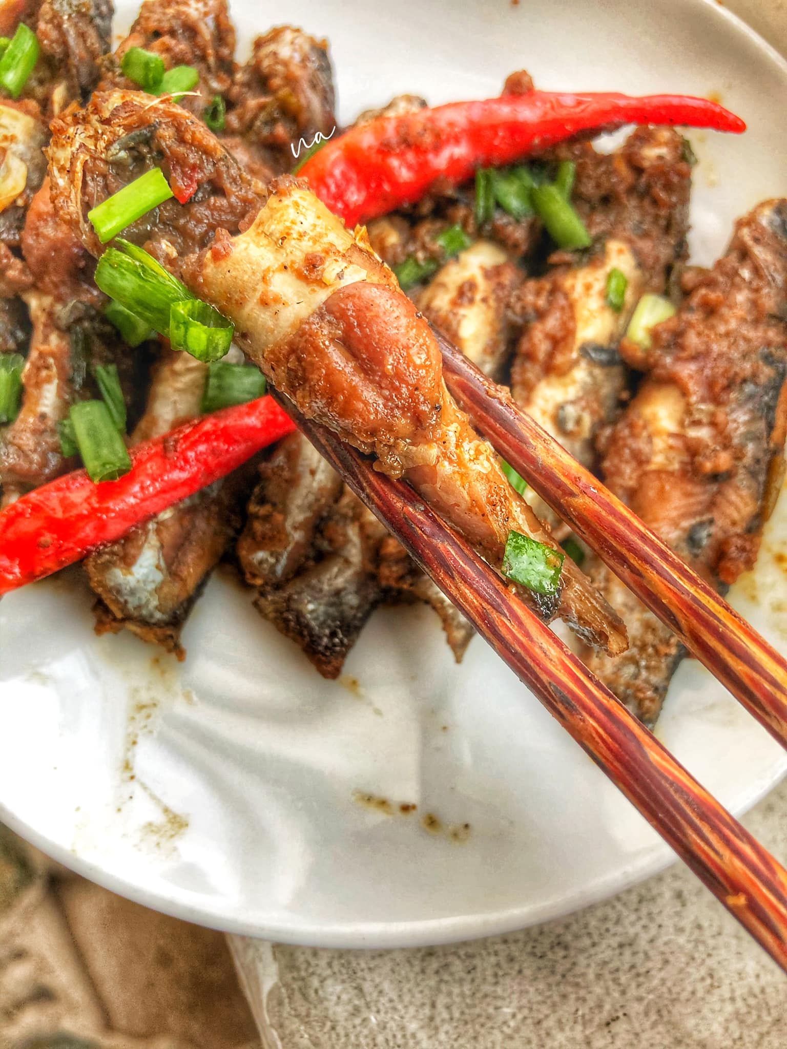 Để kho cá chốt trứng đậm đà, không tanh, không nát, hãy nhớ bí quyết này - Ảnh 6.