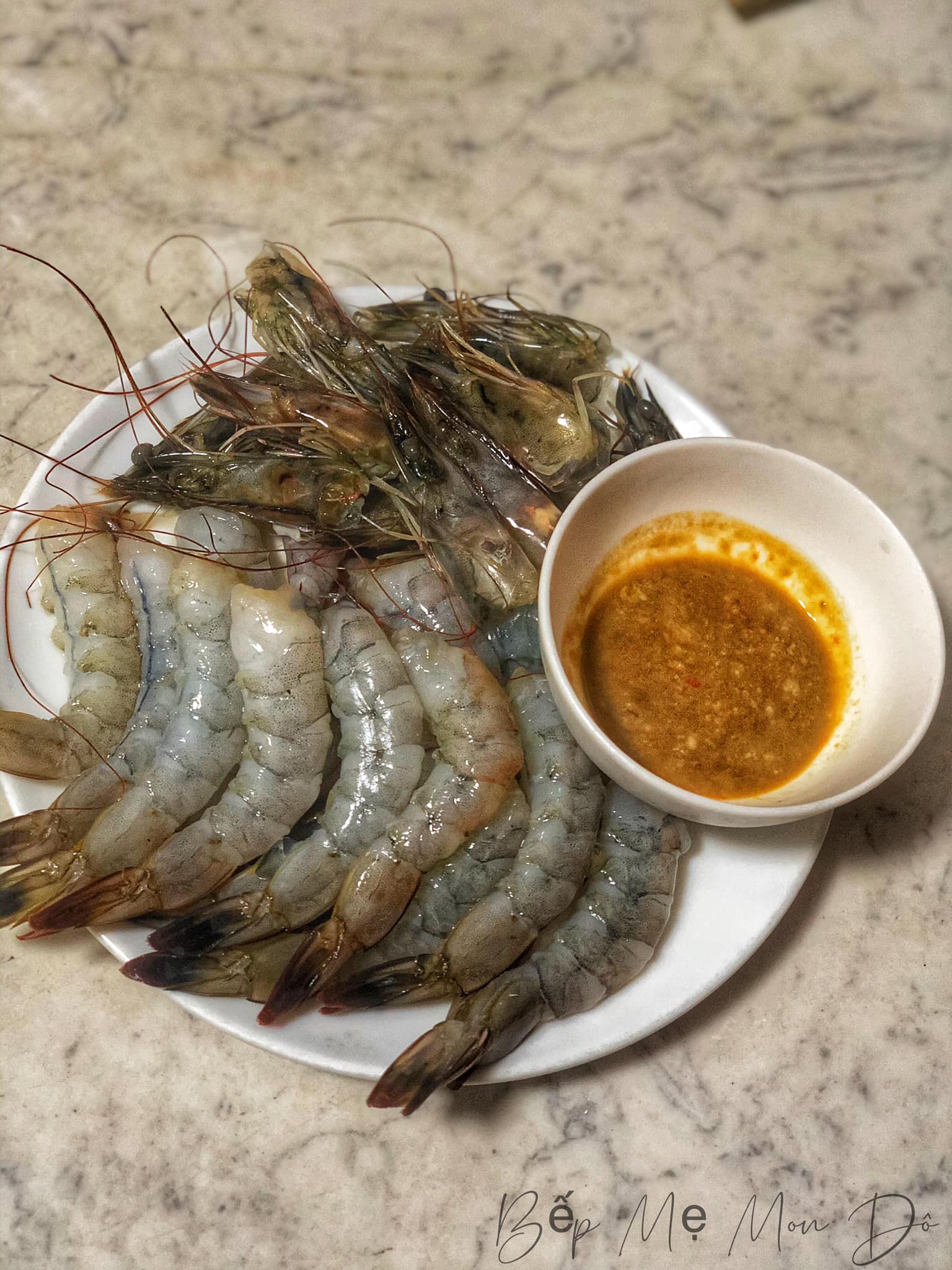 Phần này của con tôm rất quý nhưng nhiều người bỏ đi, chế biến theo cách này sẽ rất ngon - Ảnh 2.