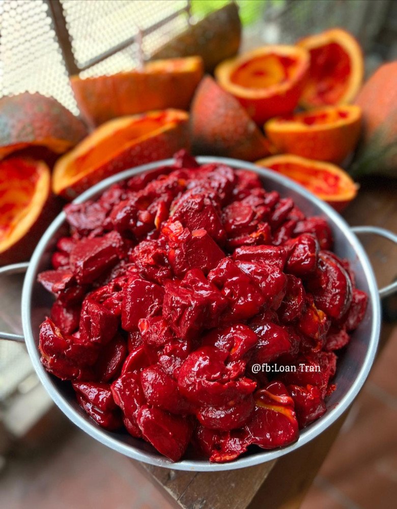 Gấc đã cuối mùa nhanh tay làm cách này để gấc cả năm màu vẫn đẹp, cần lúc nào có ngay lúc đó - Ảnh 4.