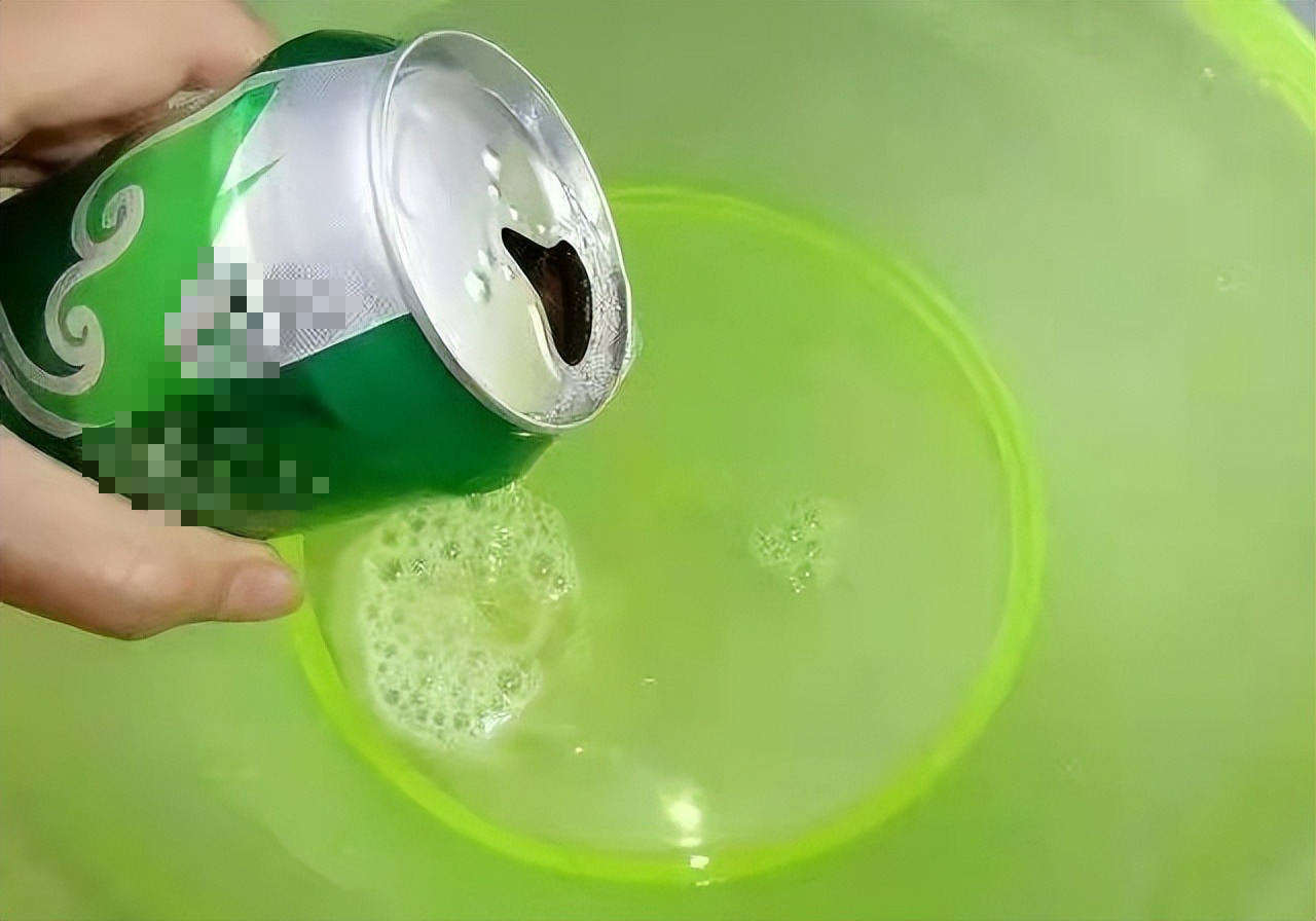 Cắm đũa vào chậu cây cảnh giải quyết 5 vấn đề lớn trong trông hoa, người "tay mới" thường không biết - Ảnh 6.