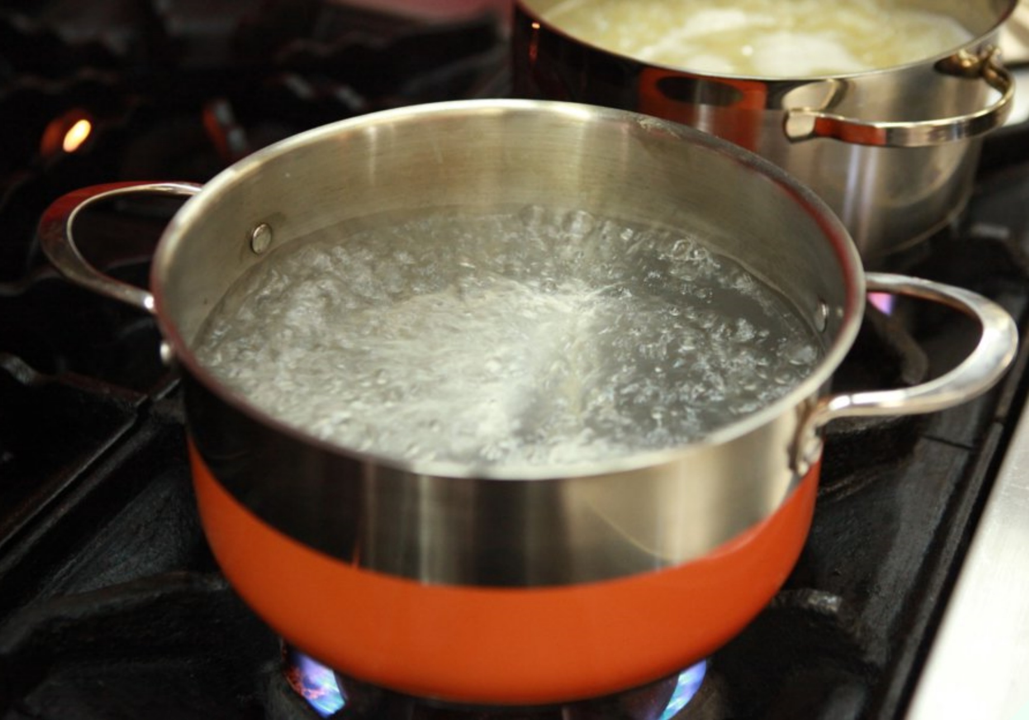 Luộc rau nên đậy hay mở nắp vung? 90% bà nội trợ mắc sai lầm bảo sao rau mất sạch dinh dưỡng - Ảnh 4. Luộc rau nên đậy hay mở nắp vung? 90% bà nội trợ mắc sai lầm bảo sao rau mất sạch dinh dưỡng - Ảnh 4.