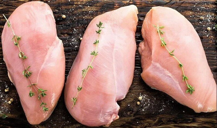 Bộ phận trên con gà mà nhiều người khoái khẩu lại là "kho chứa mầm bệnh" - Ảnh 3.