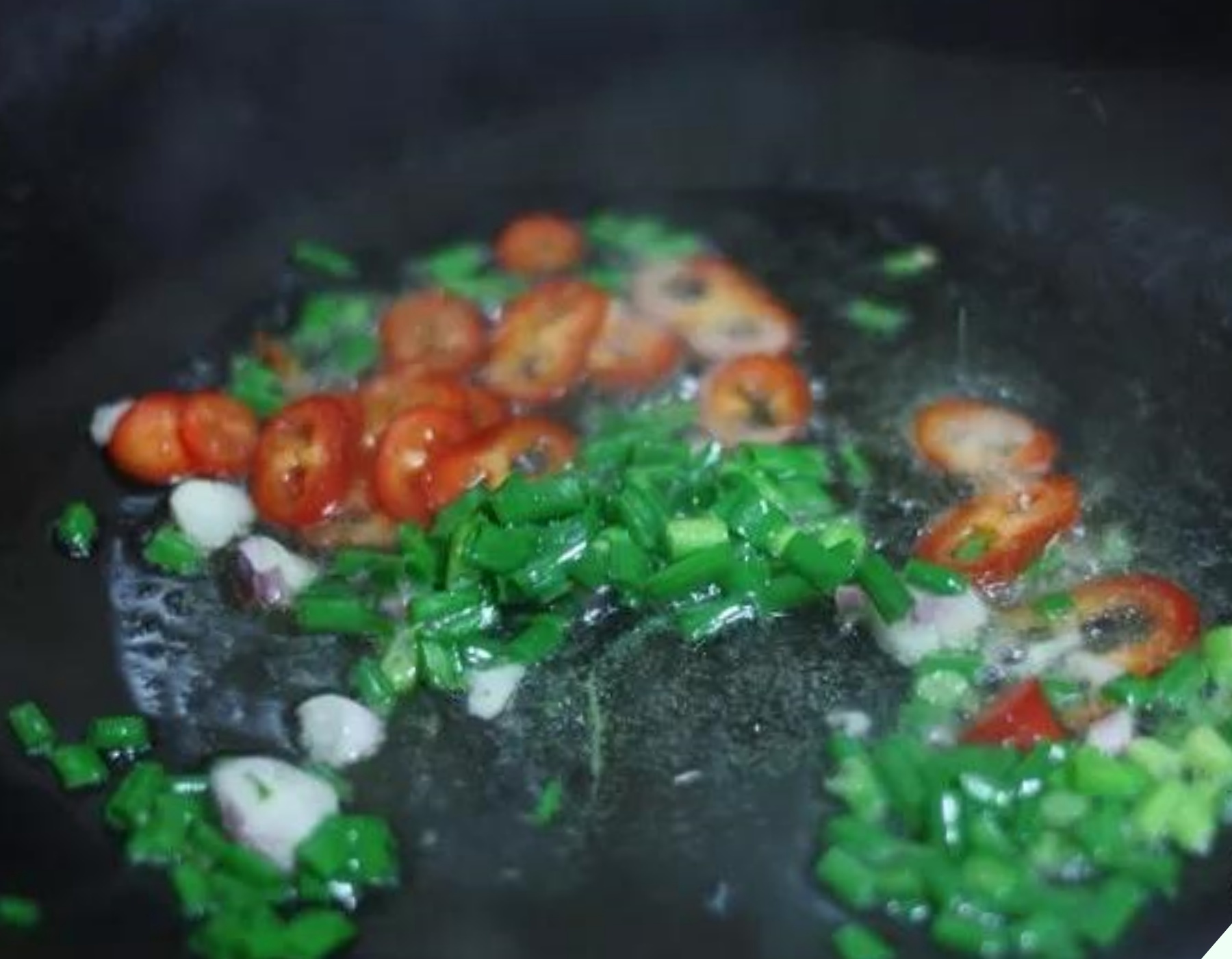 Ngâm cá trong nước này 2 phút rồi mới đem hấp sẽ thấy công dụng tuyệt vời, ai biết cũng vội học theo - Ảnh 8.