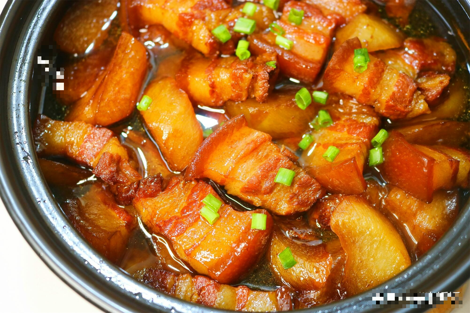 Kho thịt với loại củ "thực phẩm vàng" vừa ngon ngọt vừa  - Ảnh 1.